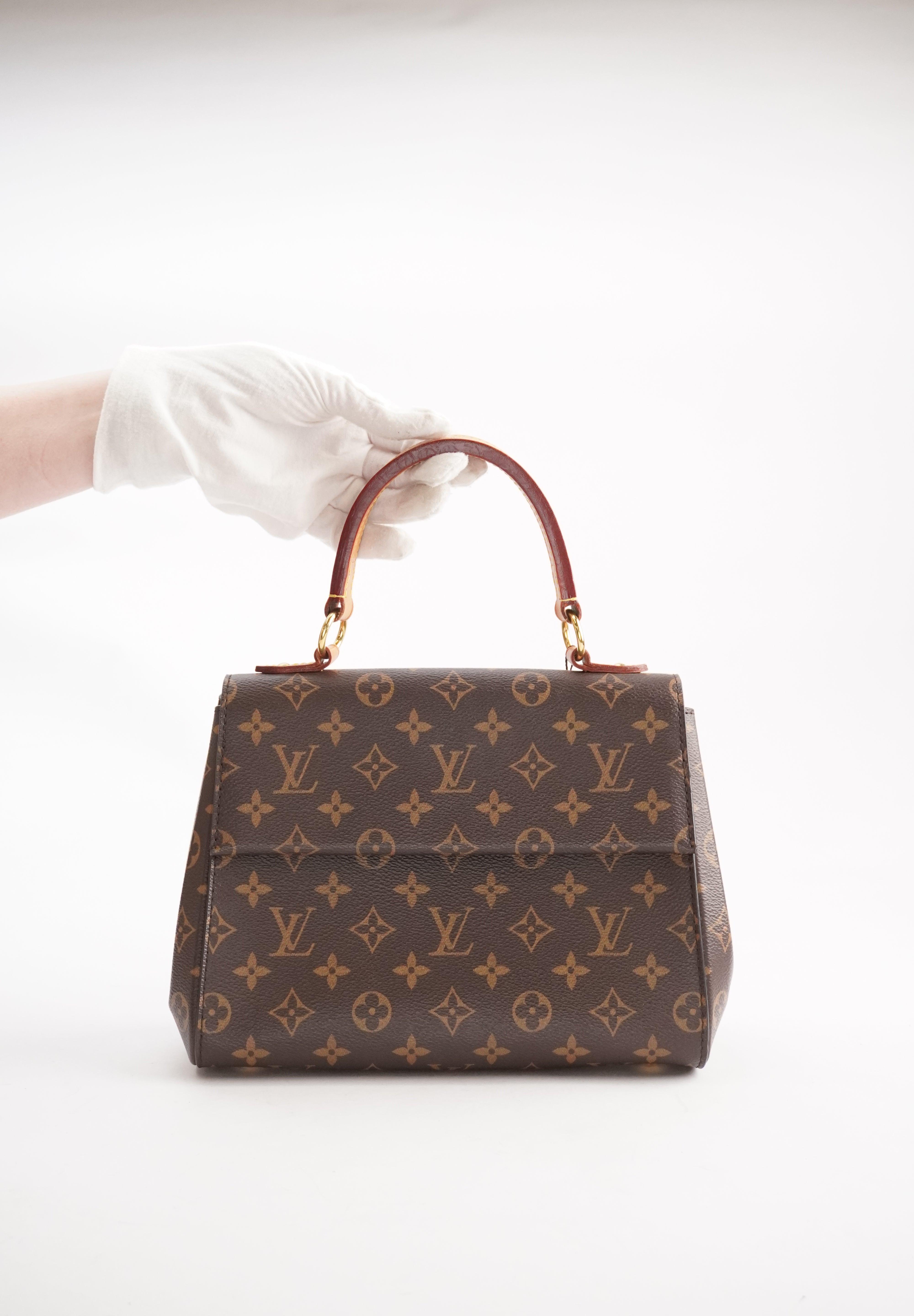 Louis Vuitton Cluny BB Pink