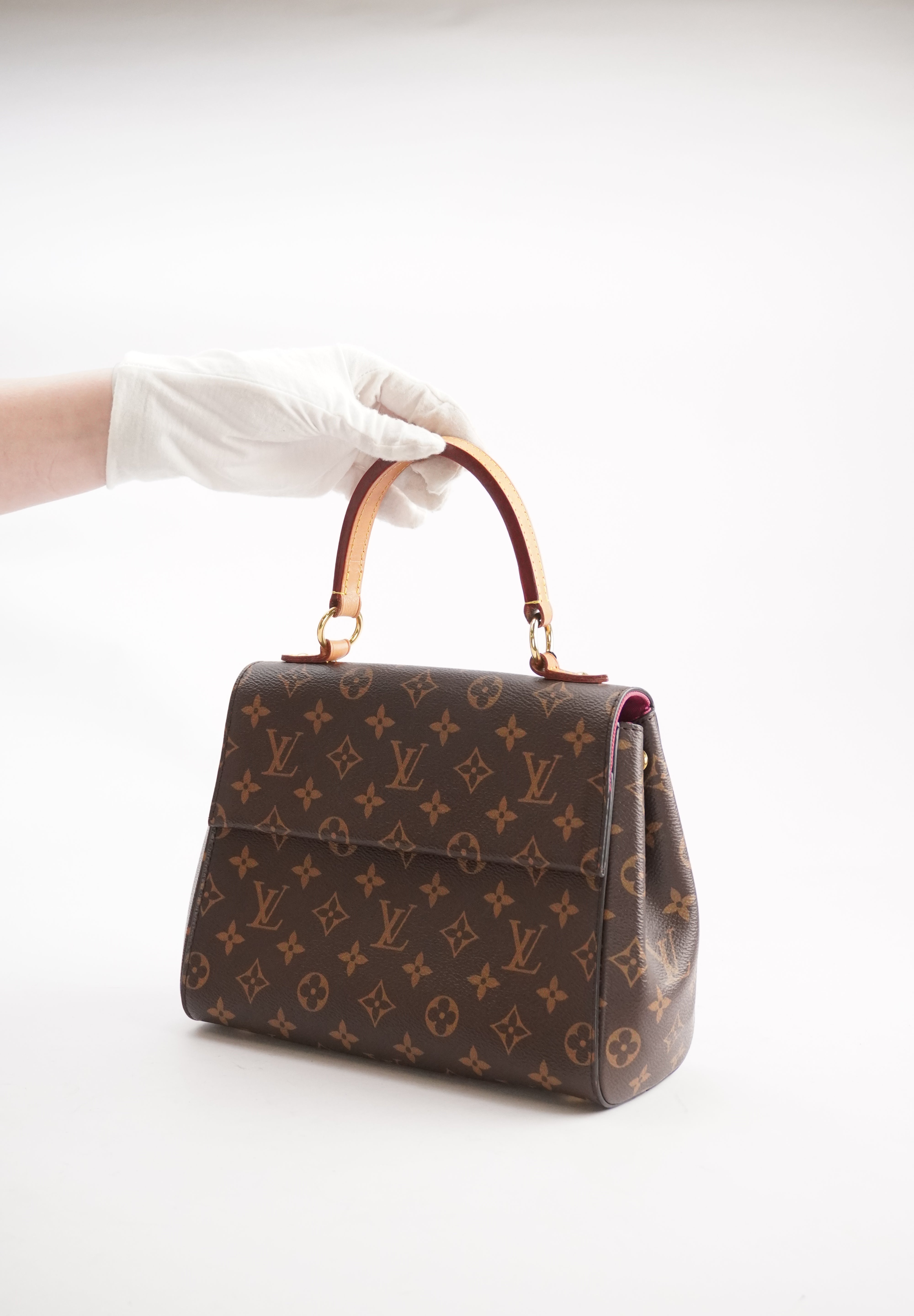 Louis Vuitton Cluny BB Pink