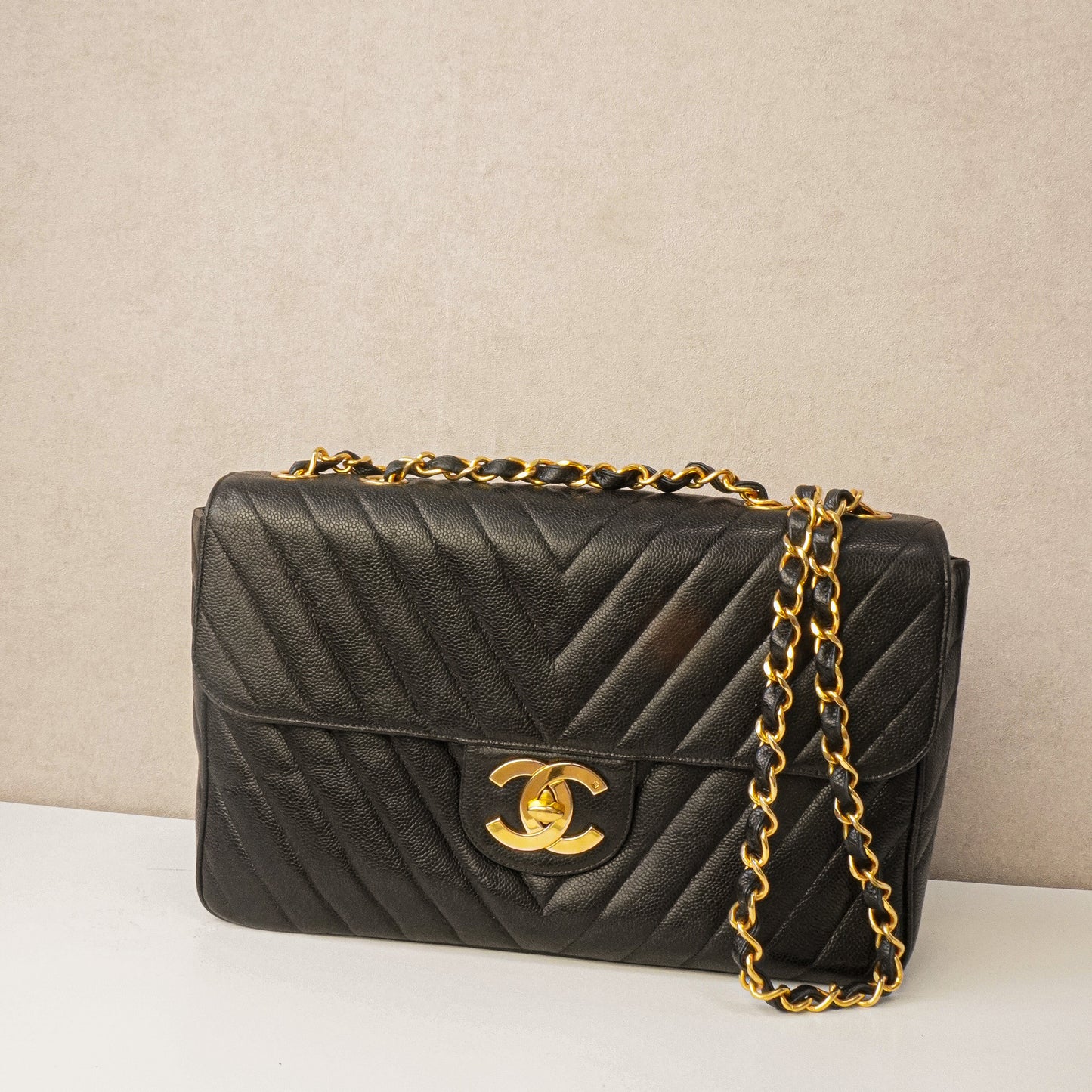 Chanel Chevron Maxi Flapbag Caviar 24k ghw - 1994
