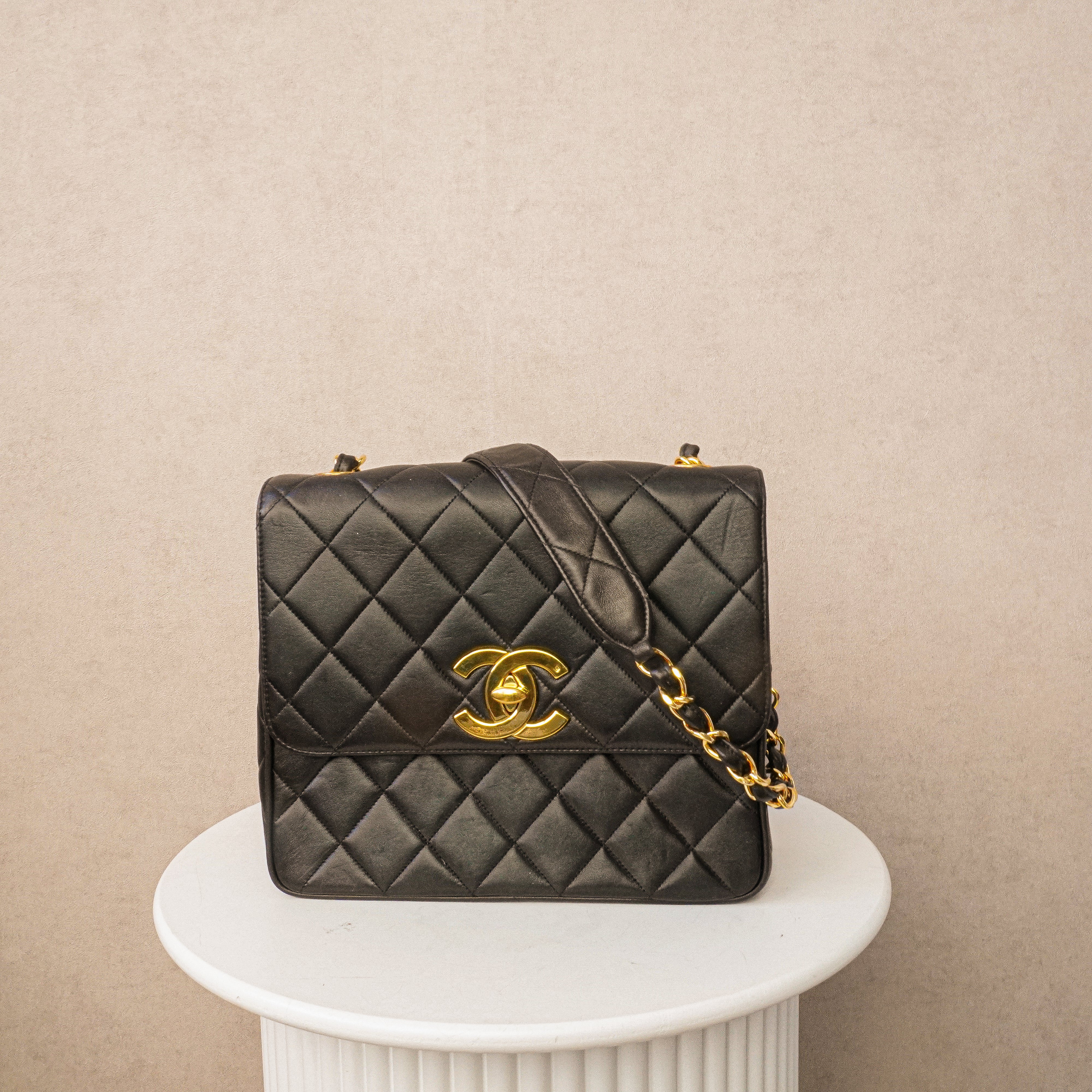 Chanel Flapbag Crossbody 24k ghw 1994-1996