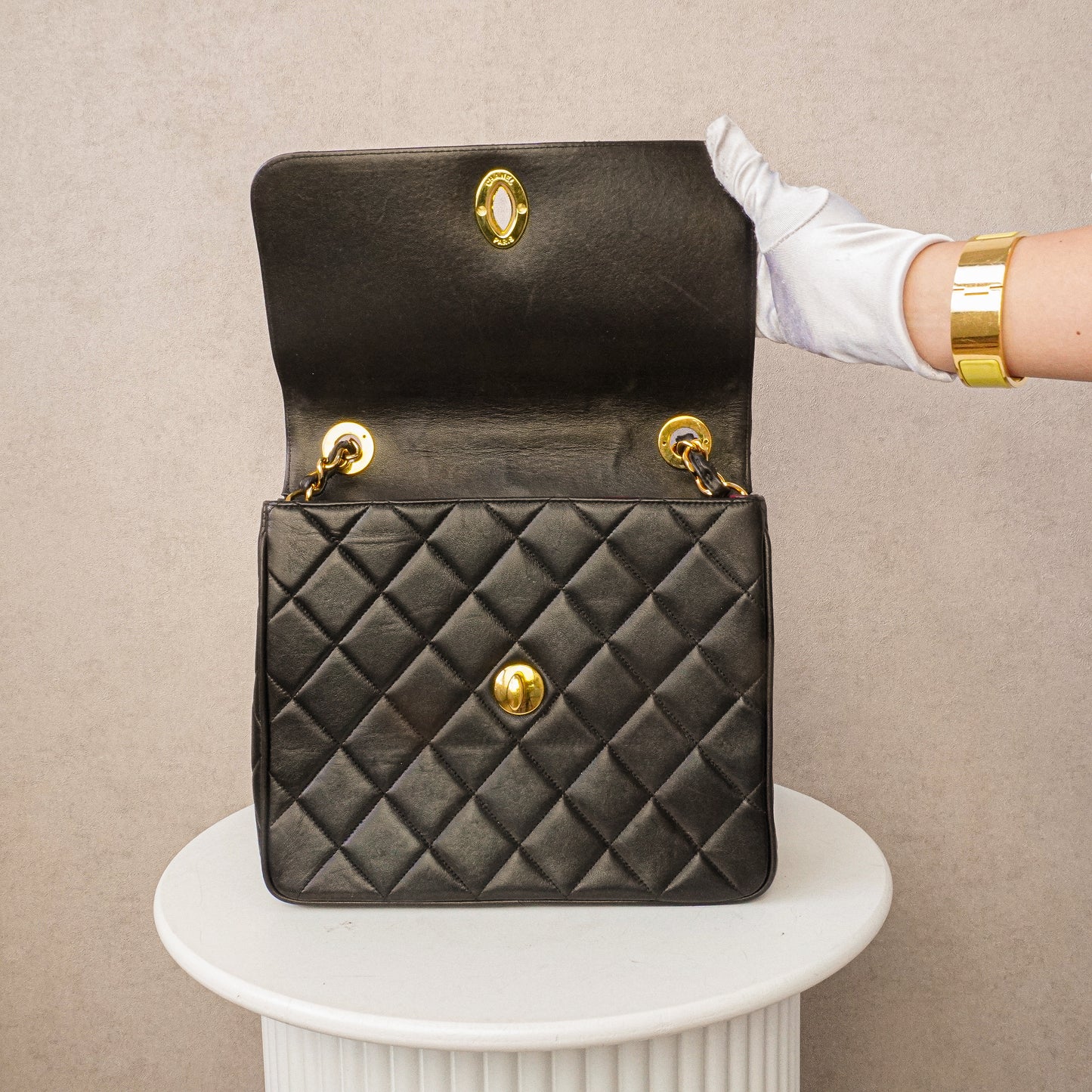 Chanel Flapbag Crossbody 24k ghw 1994-1996