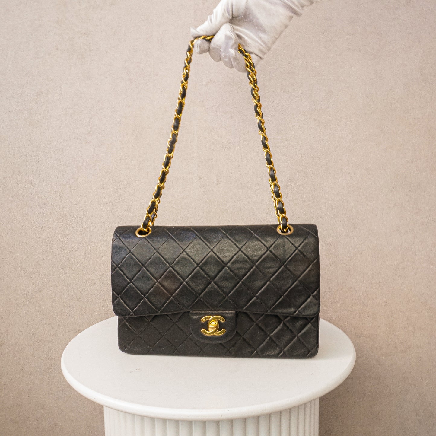 Chanel Classic Flapbag Medium 24k ghw 1992