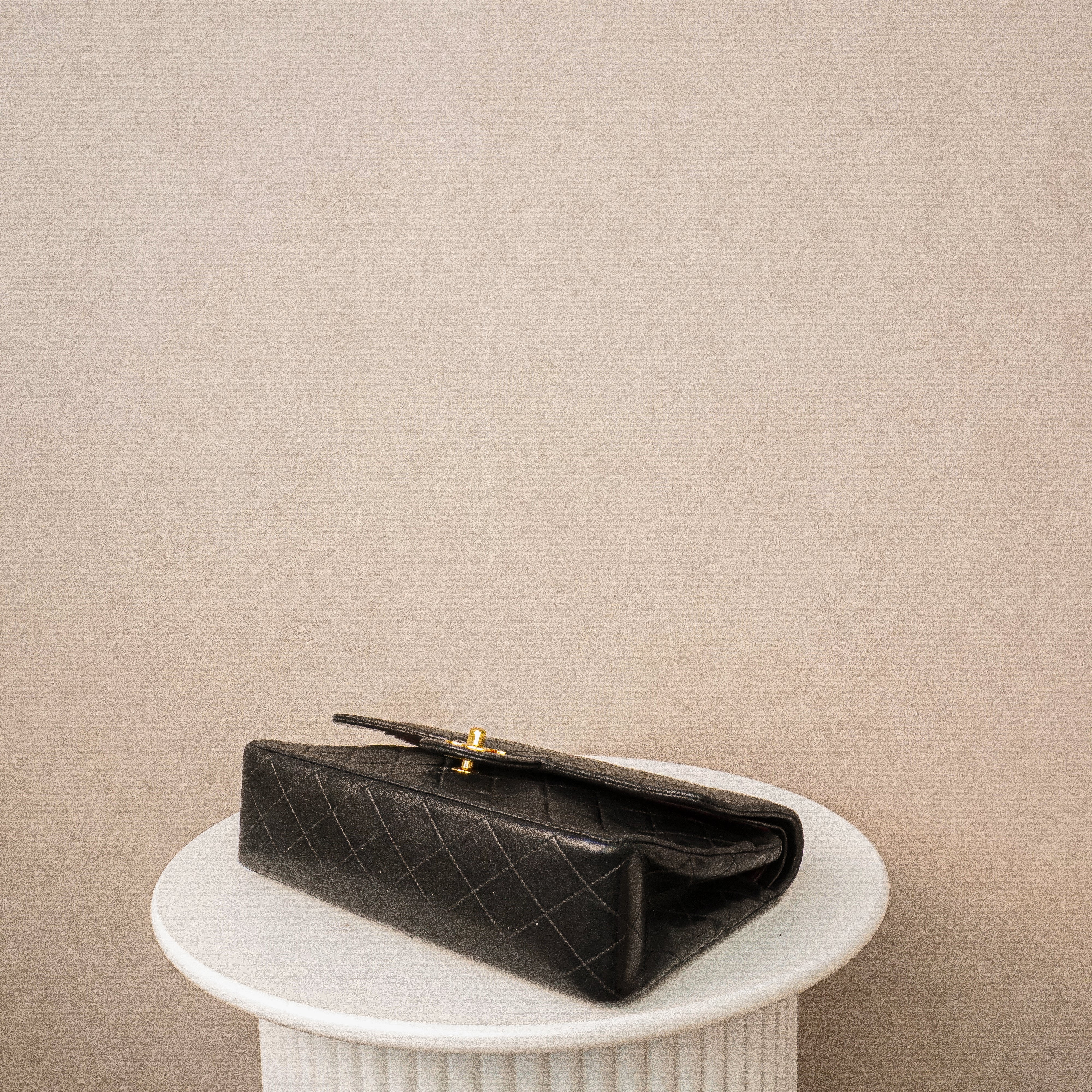 Chanel Classic Flapbag Medium 24k ghw 1992