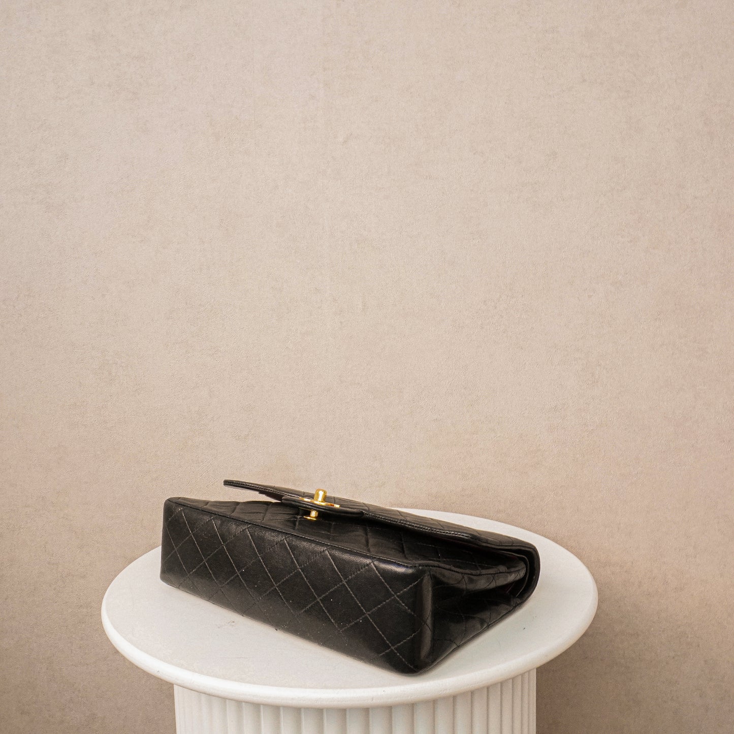 Chanel Classic Flapbag Medium 24k ghw 1992