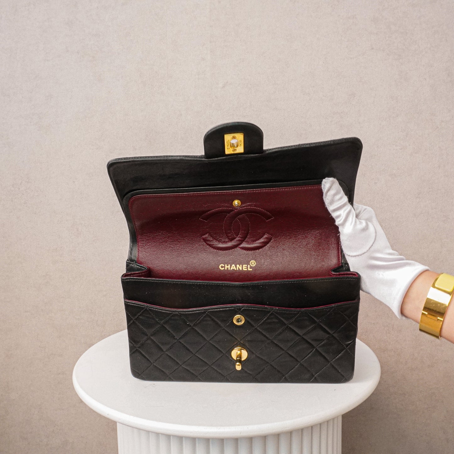 Chanel Classic Flapbag Medium 24k ghw 1992