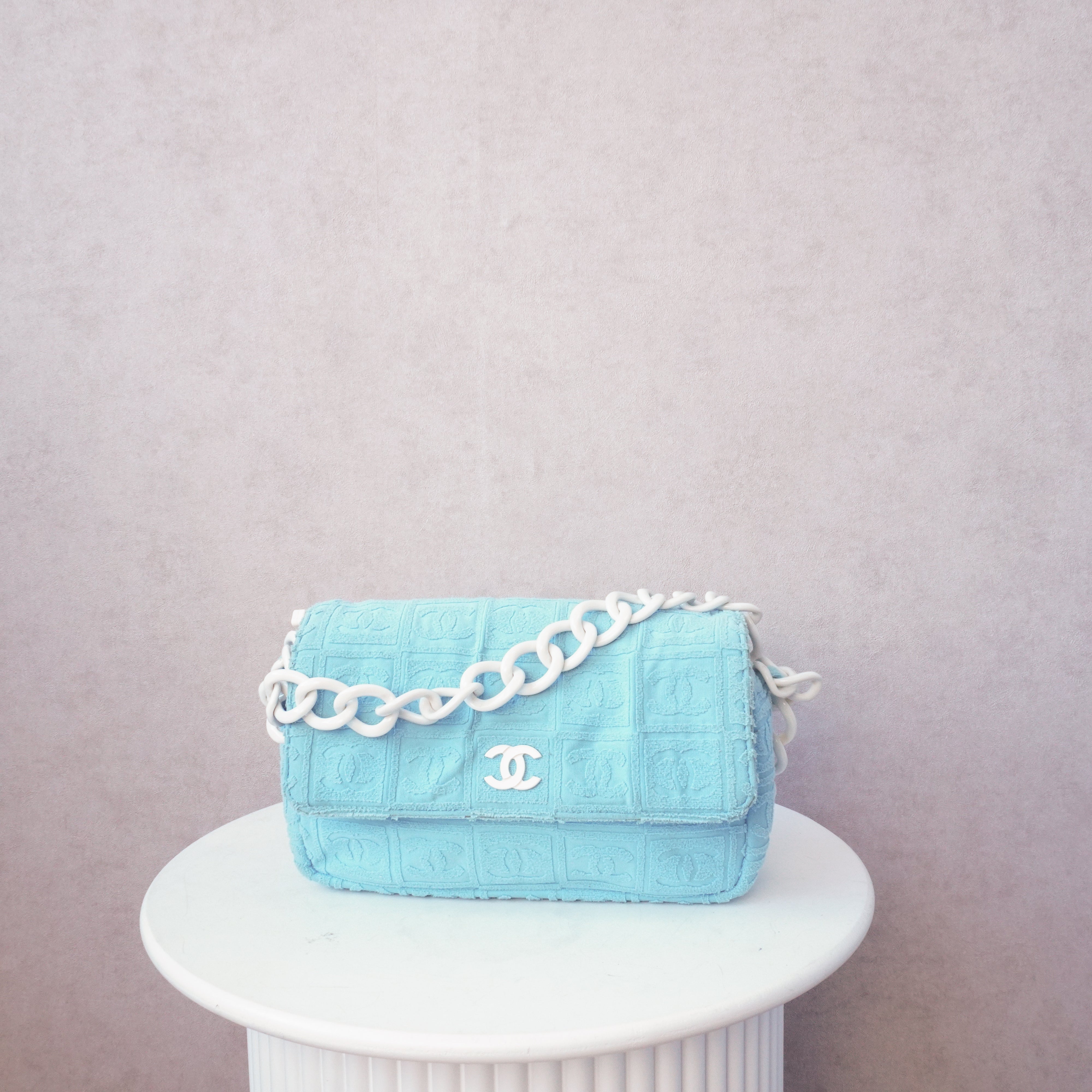 Chanel Terry Schoudertas