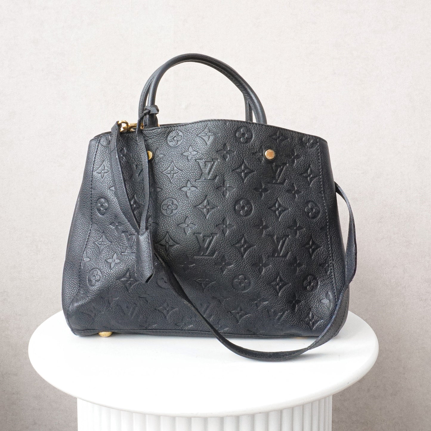 Louis Vuitton Montaigne MM Zwart