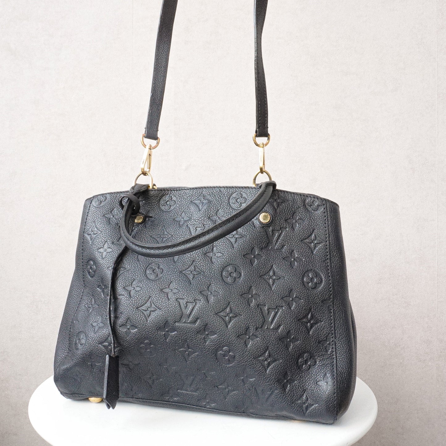 Louis Vuitton Montaigne MM Zwart