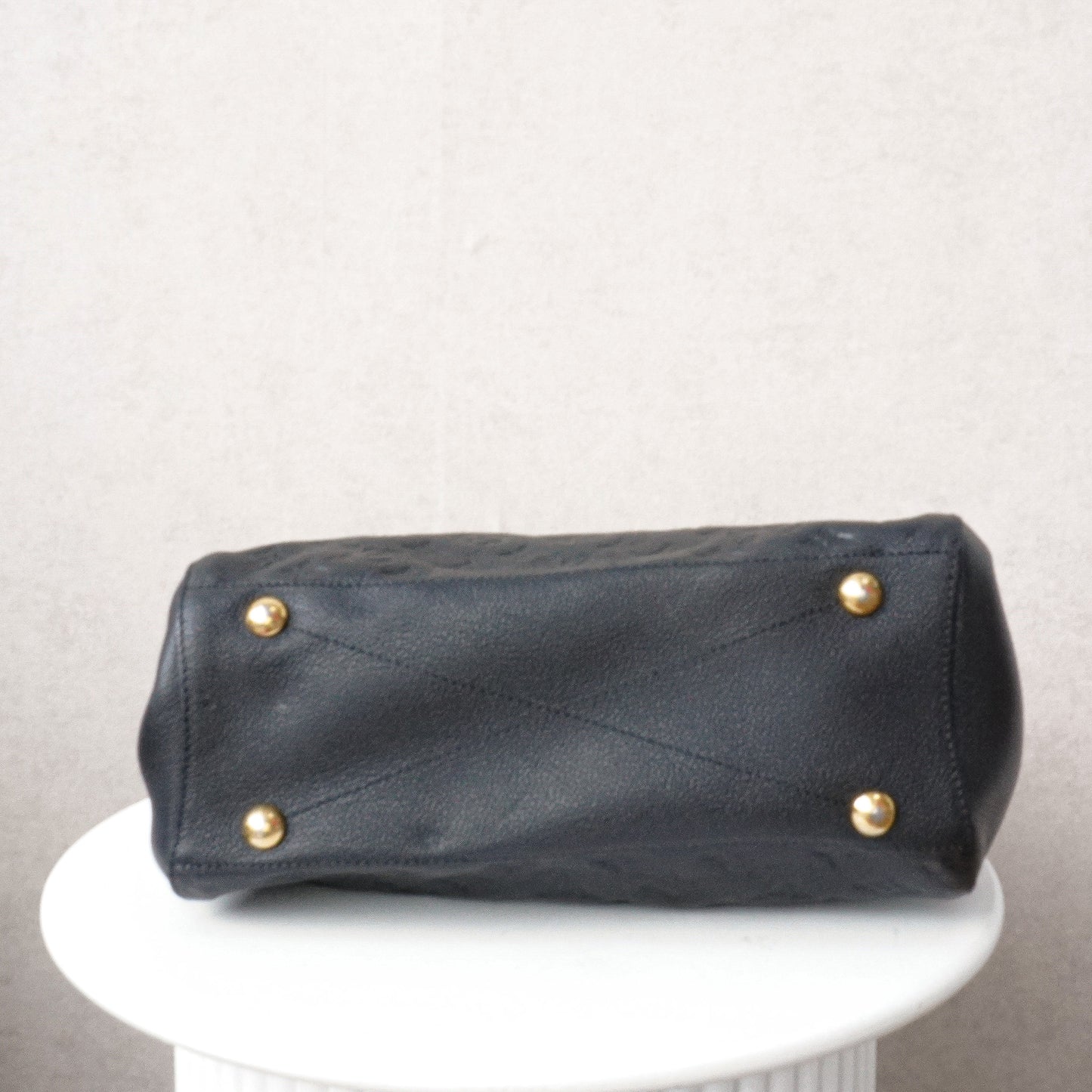 Louis Vuitton Montaigne MM Zwart