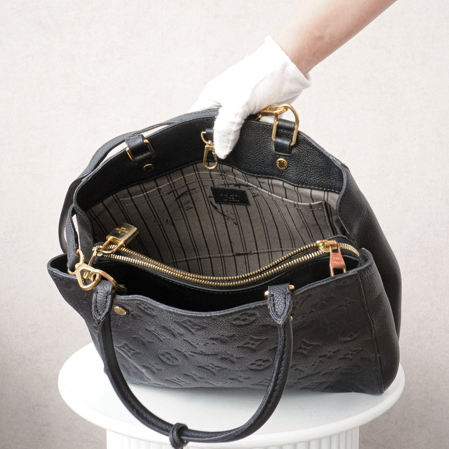 Louis Vuitton Montaigne MM Zwart