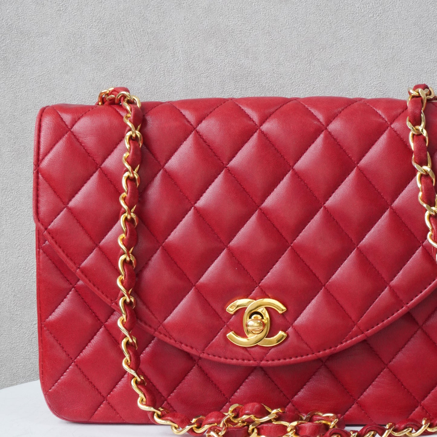 Chanel Half Moon Single Flapbag Small 24k ghw (1986-1988)