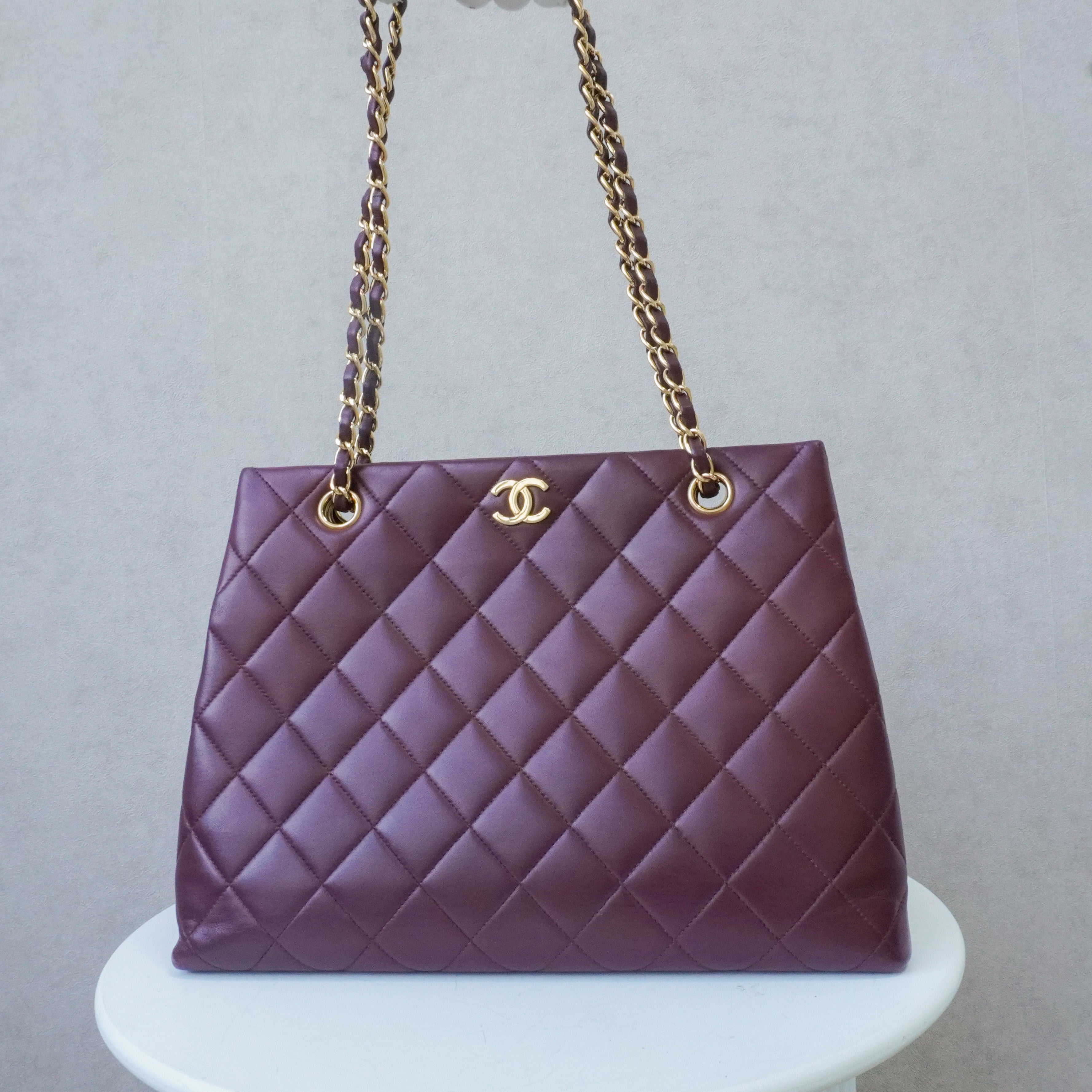 Chanel Matelasse Tote Burgundy (1997-1999)