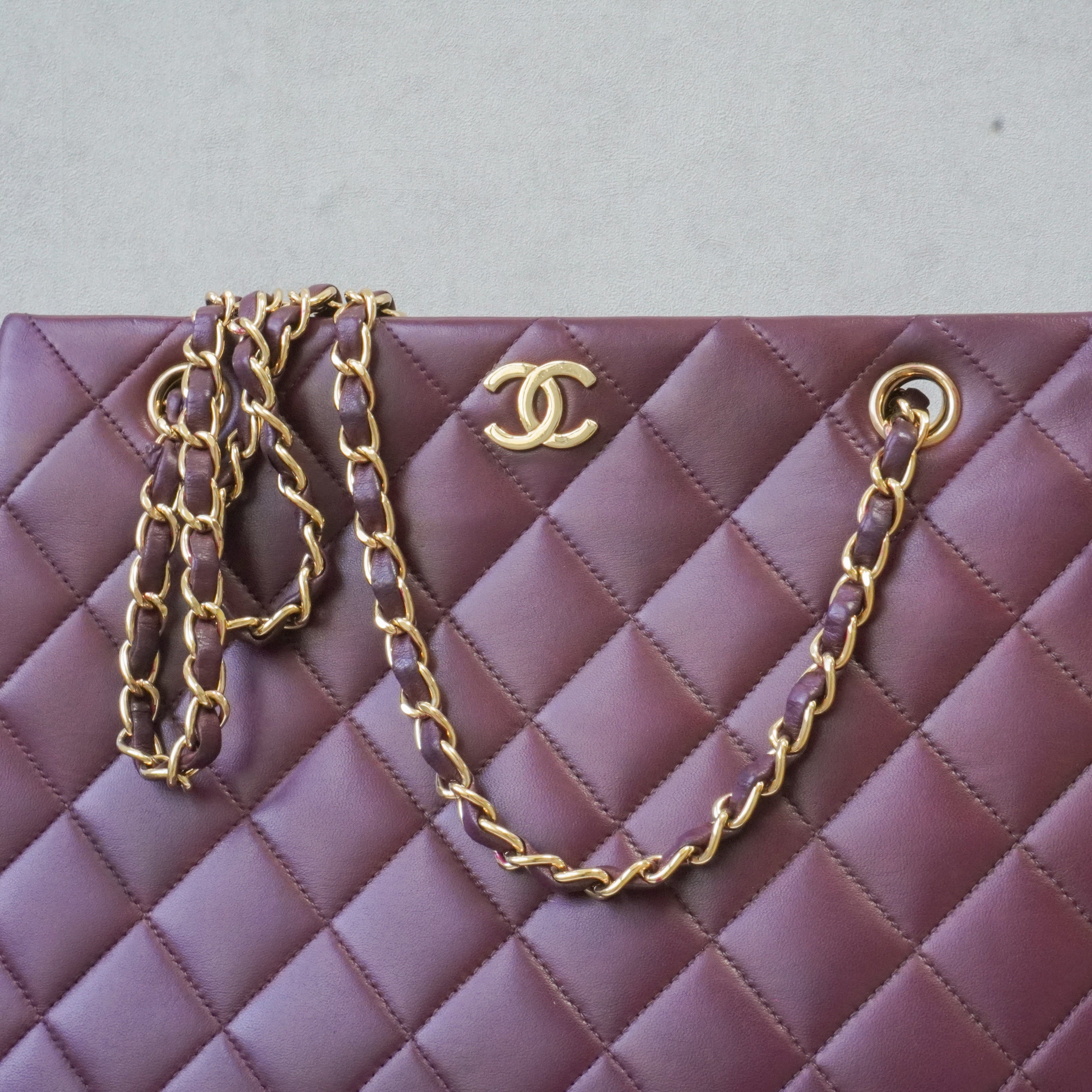 Chanel Matelasse Tote Burgundy (1997-1999)
