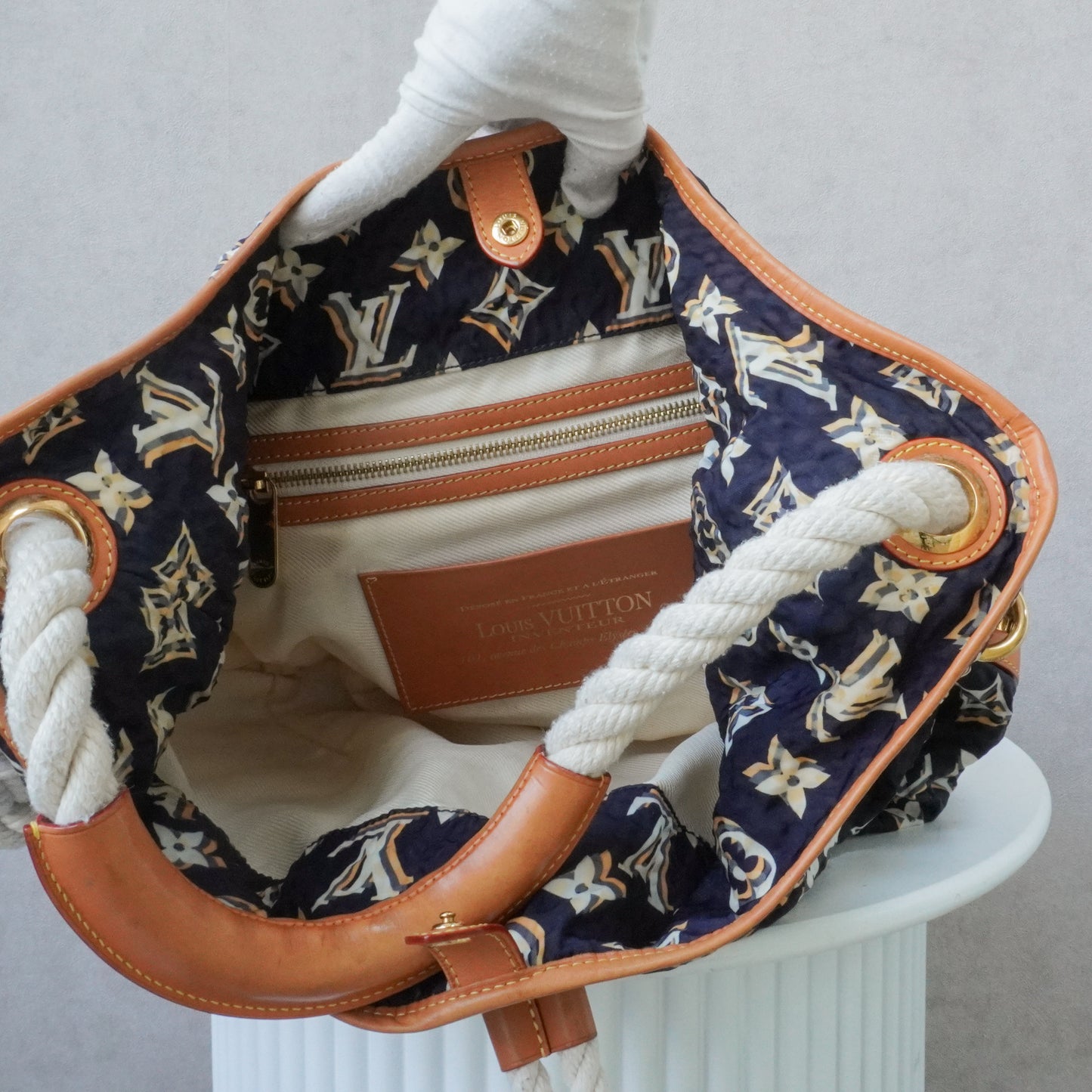 Louis Vuitton Bulle MM Marine