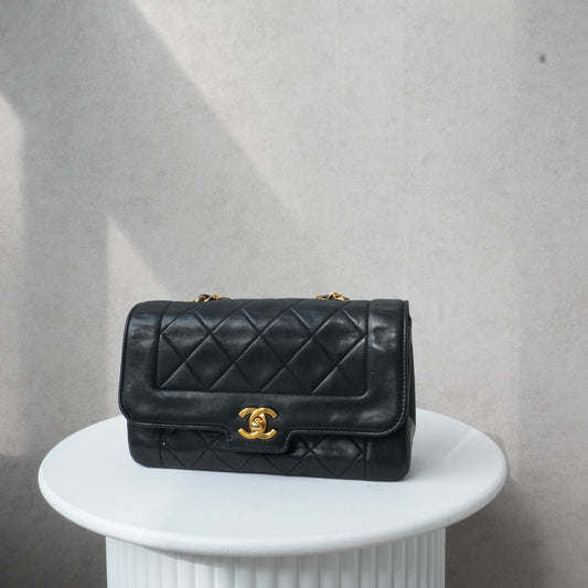 Chanel Single Flapbag Small 24 k ghw (1989-1991)