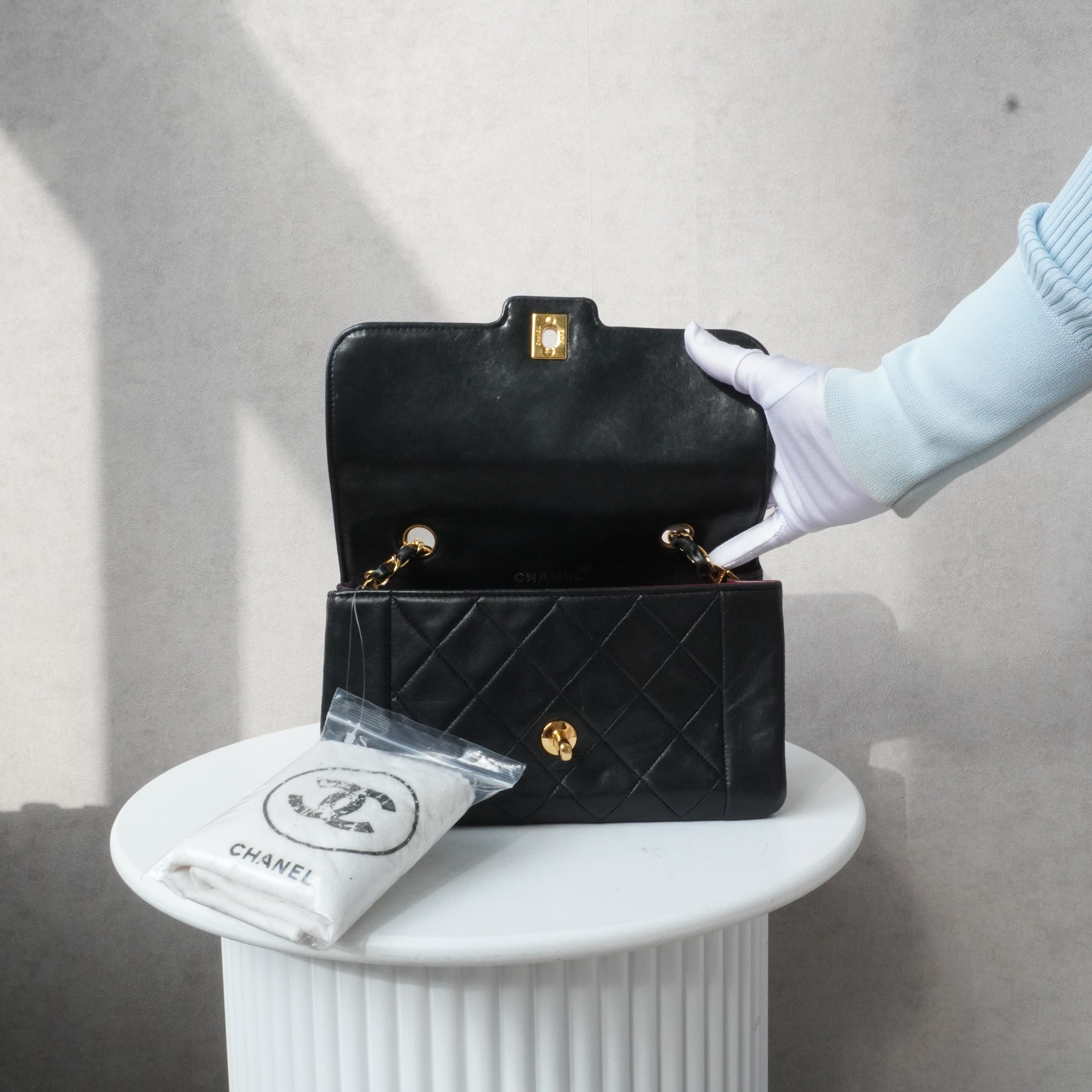 Chanel Single Flapbag Small 24 k ghw (1989-1991)