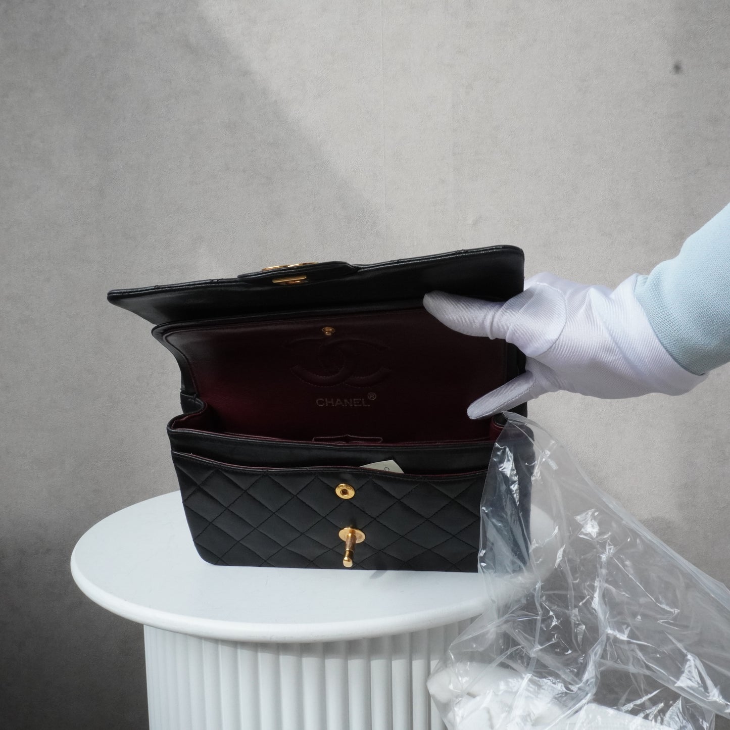 Chanel Classic Flapbag Small (1986-1988)