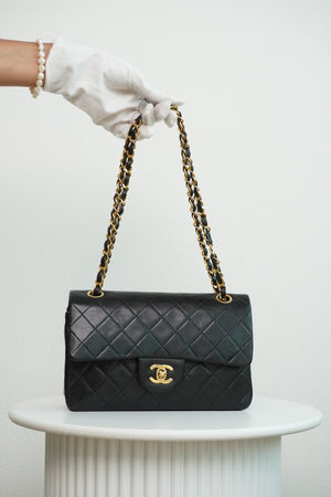 Chanel Classic Flapbag Small (1986-1988)