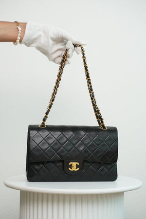Chanel Classic Flapbag Medium (1997-1999)