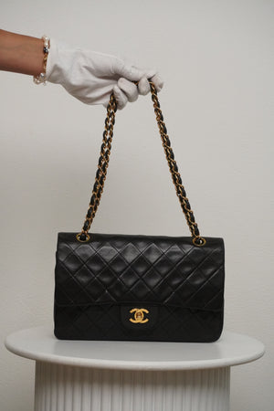 Chanel Classic Flapbag Medium
