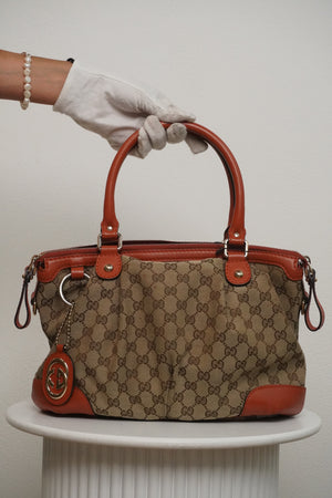 GUCCI Sukey GG Canvas