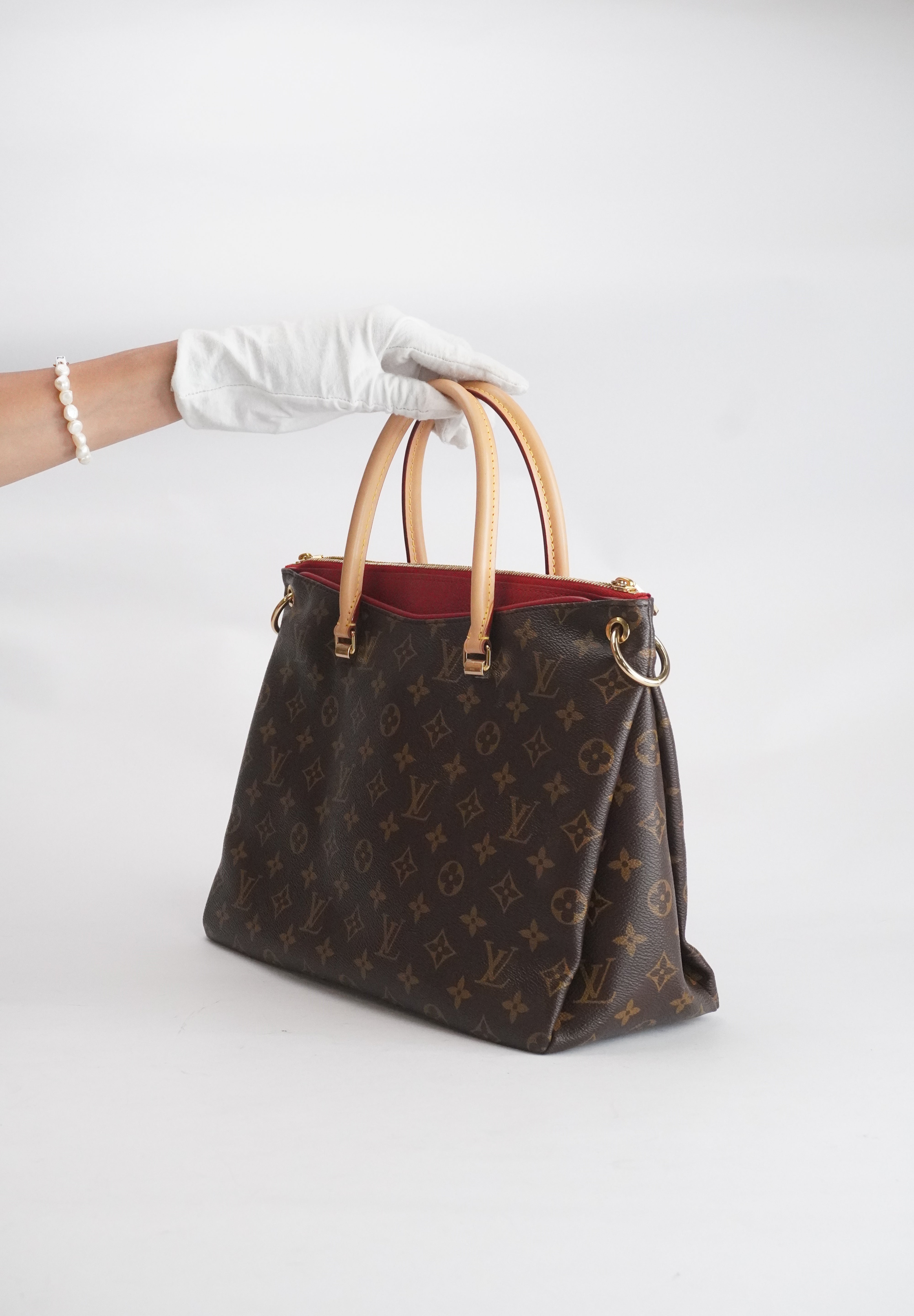 Louis Vuitton Pallas MM