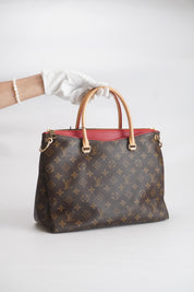 Louis Vuitton Pallas MM