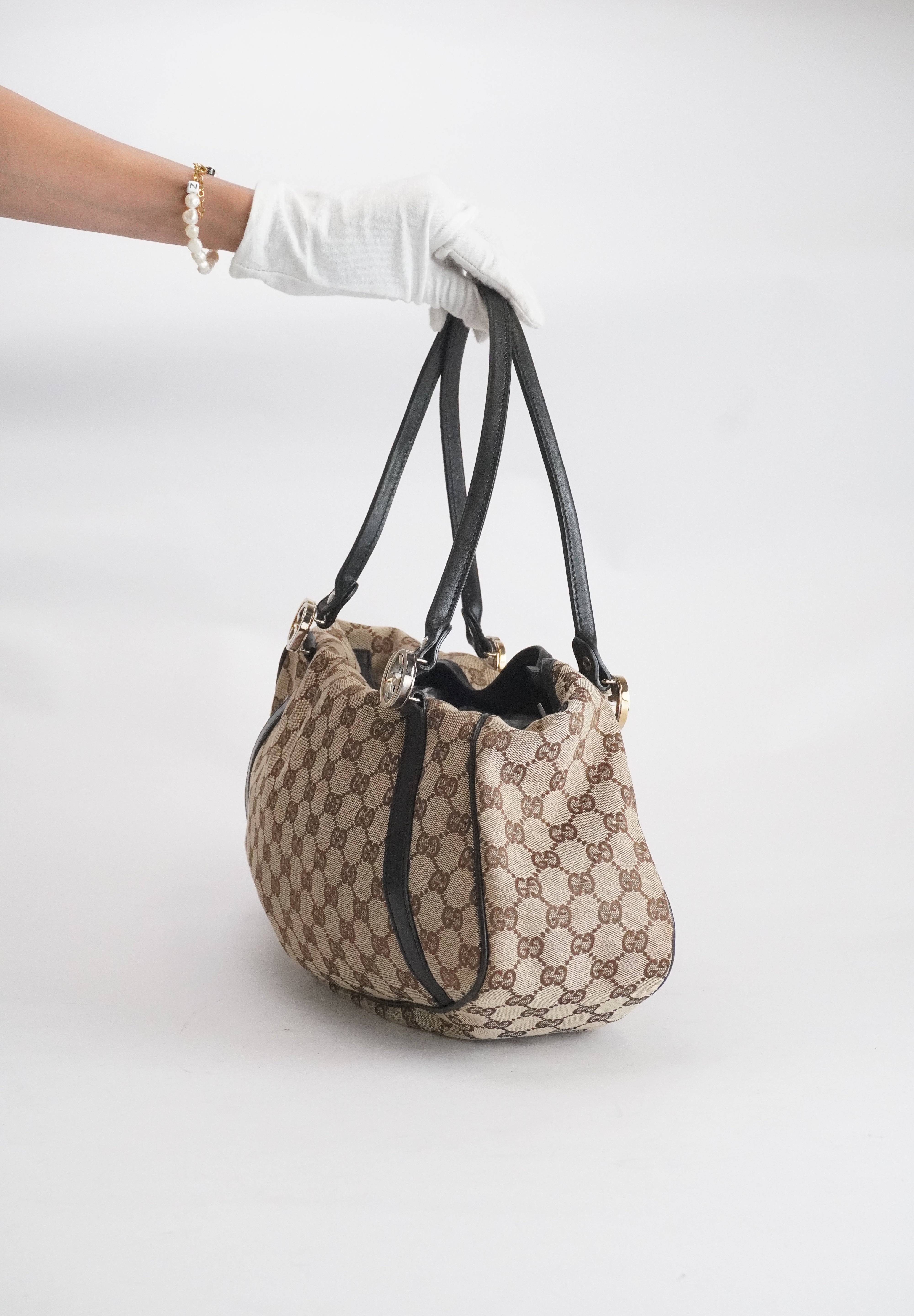 Gucci GG Canvas Shoulderbag