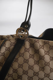 Gucci GG Canvas Shoulderbag
