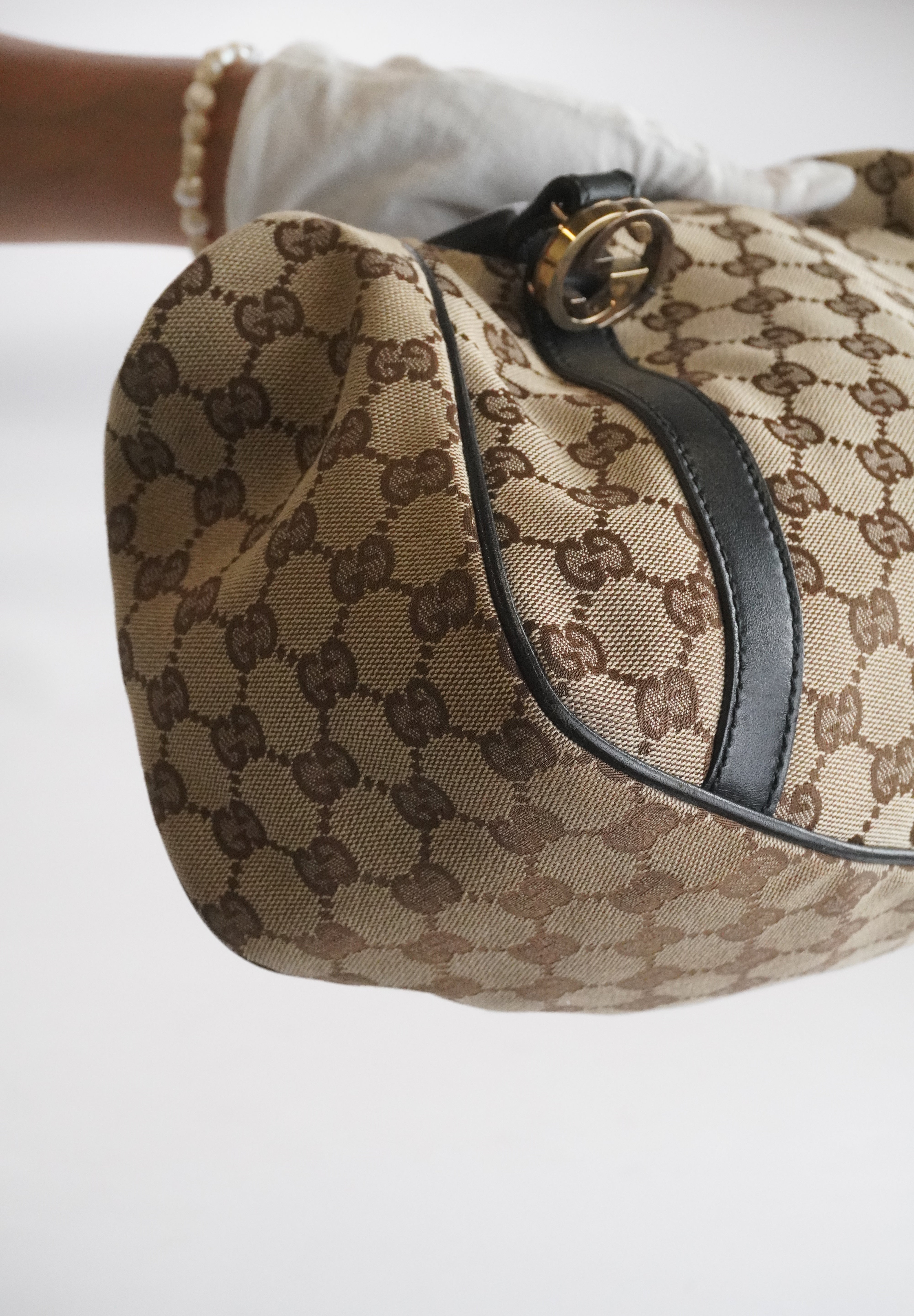 Gucci GG Canvas Shoulderbag