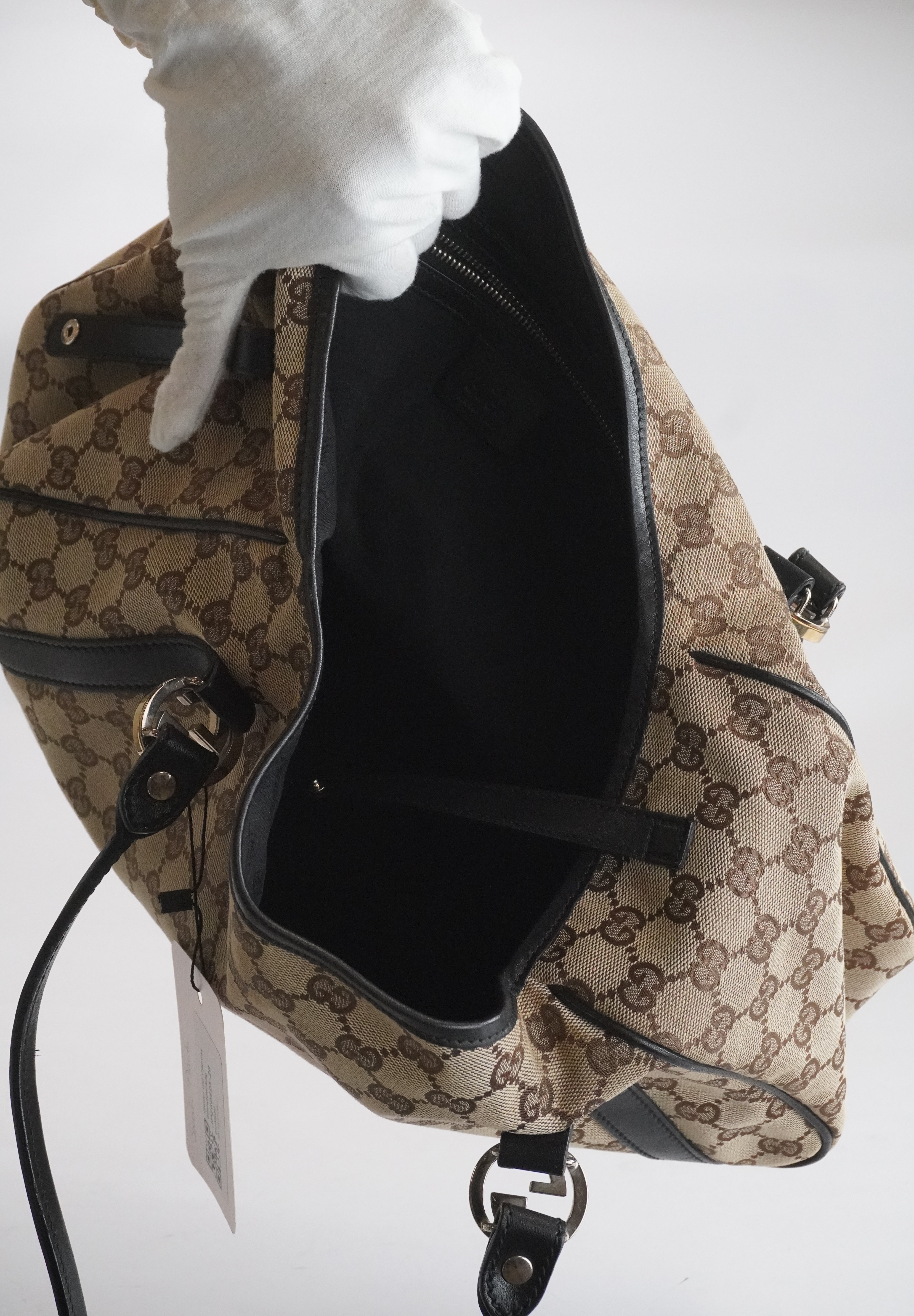 Gucci GG Canvas Shoulderbag