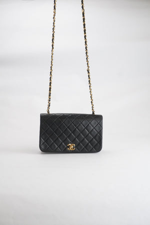 CHANEL Full Flap Chain
