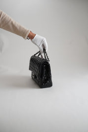 Chanel Classic Flapbag Medium patent leather