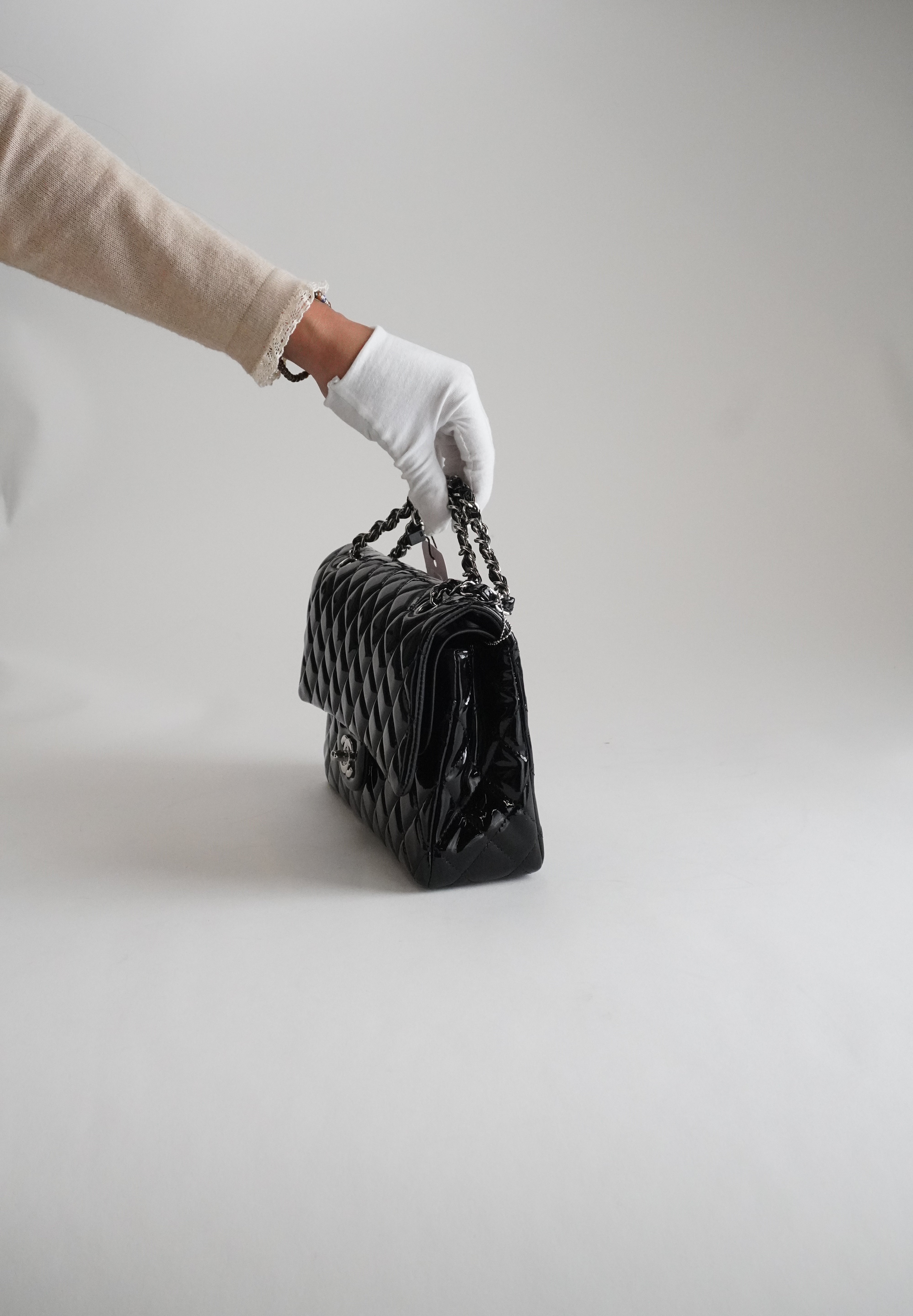 Chanel Classic Flapbag Medium patent leather