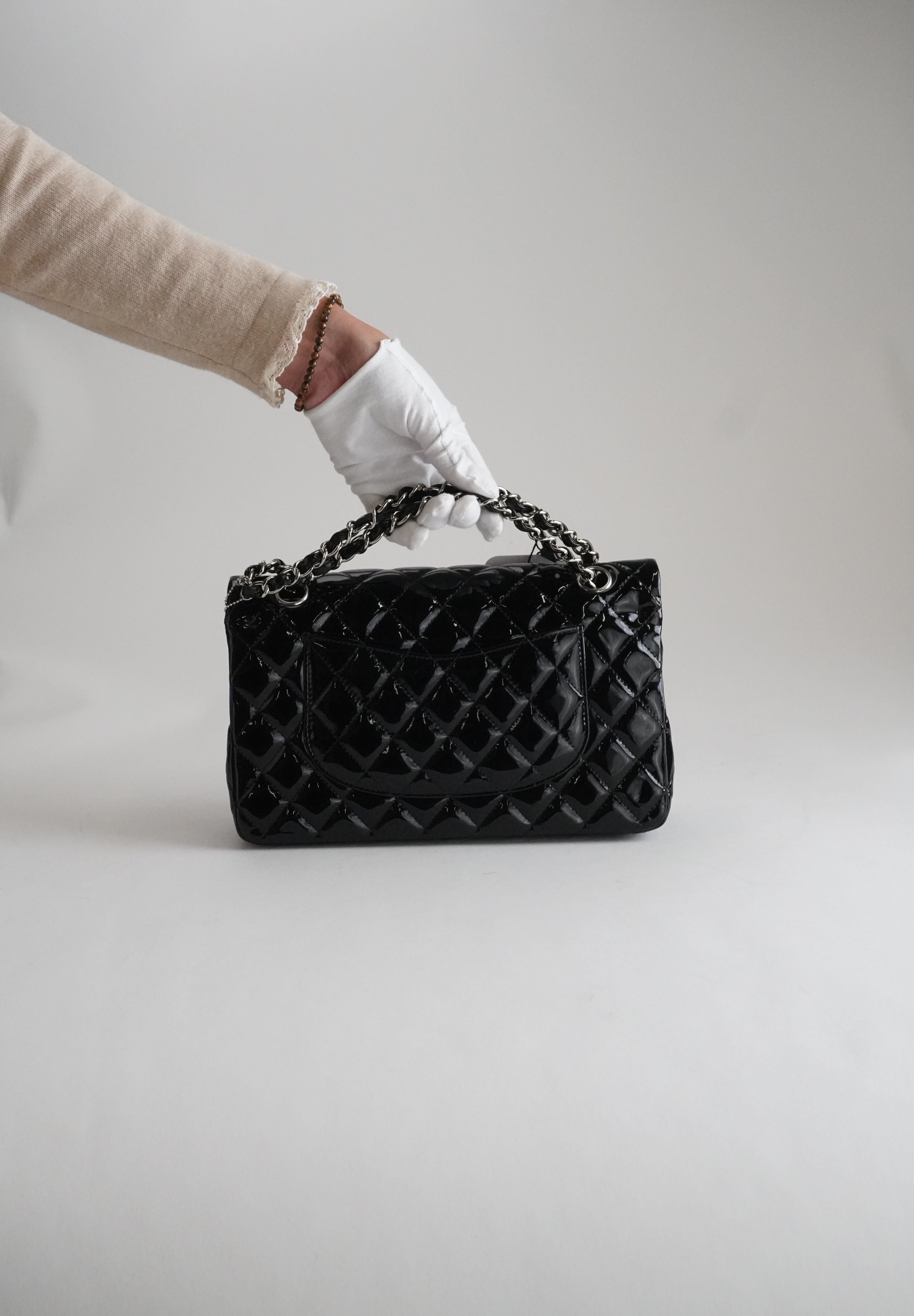 Chanel Classic Flapbag Medium patent leather