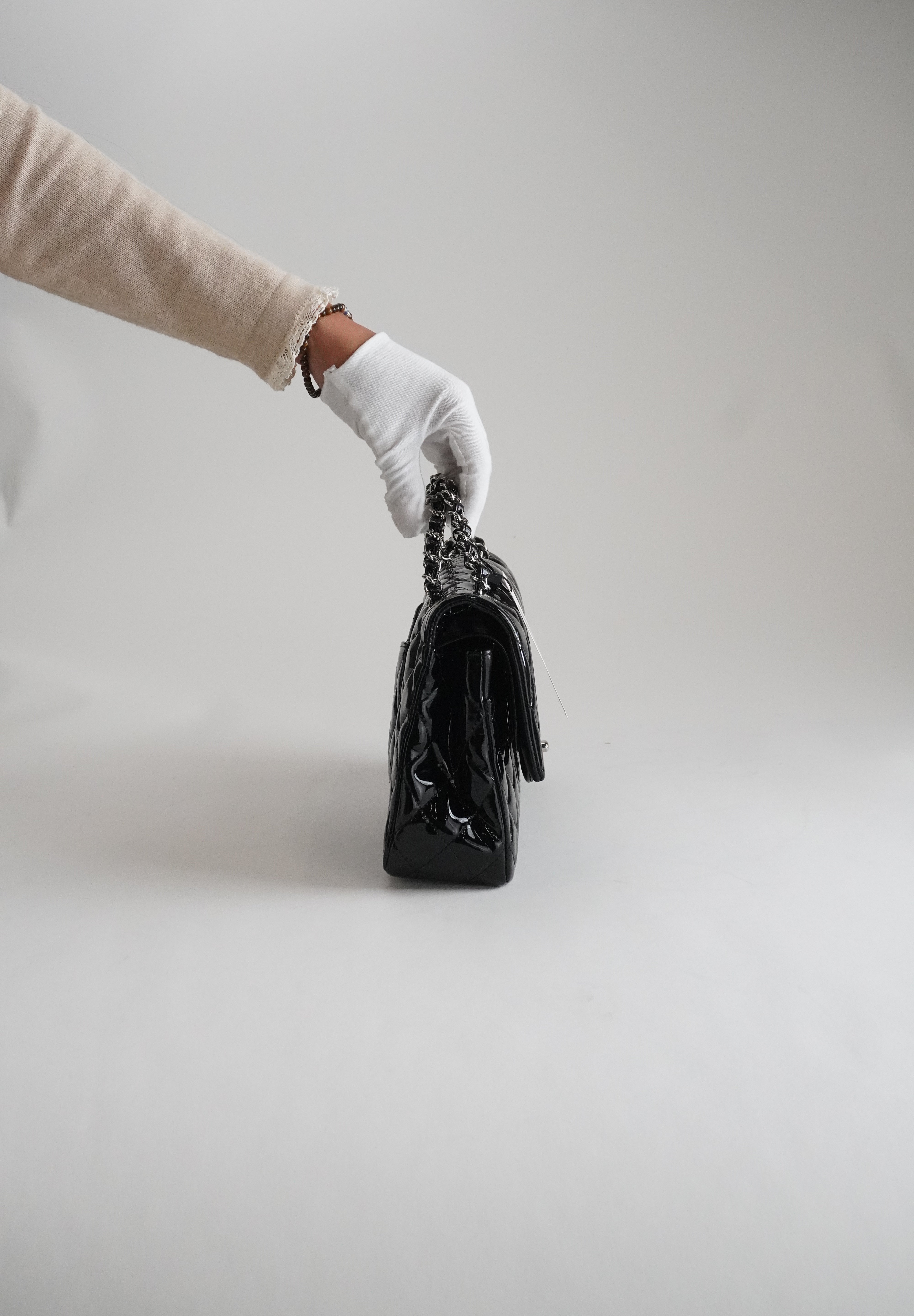 Chanel Classic Flapbag Medium patent leather