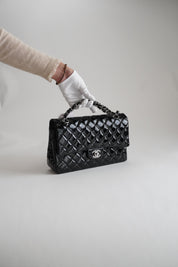 Chanel Classic Flapbag Medium patent leather