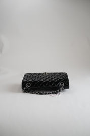 Chanel Classic Flapbag Medium patent leather