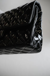 Chanel Classic Flapbag Medium patent leather