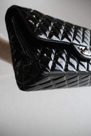 Chanel Classic Flapbag Medium patent leather