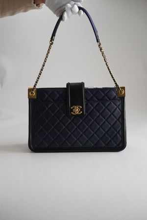 Chanel Tote Bag