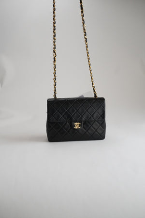 Chanel mini Square (1989-1991)
