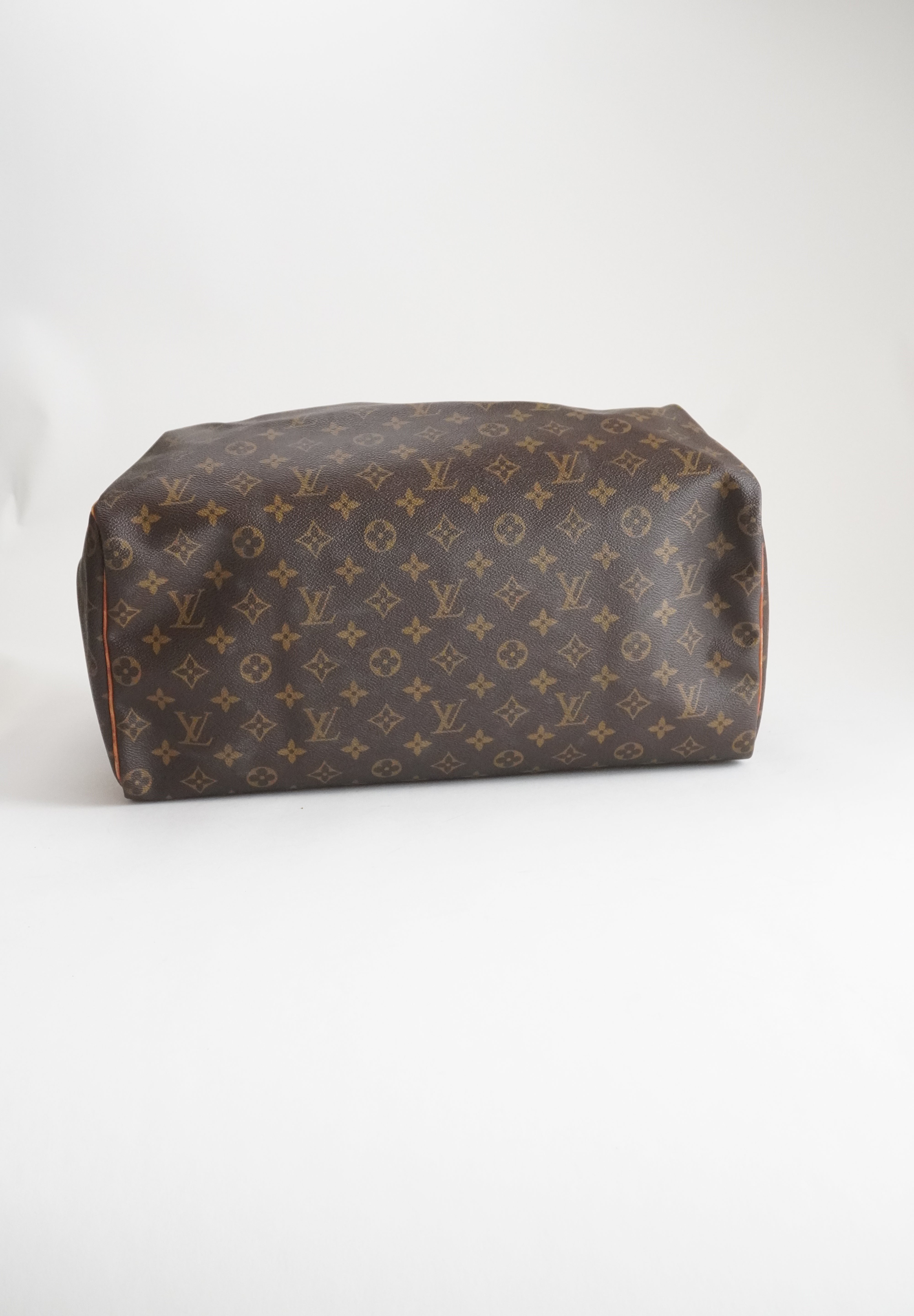 Louis Vuitton Speedy