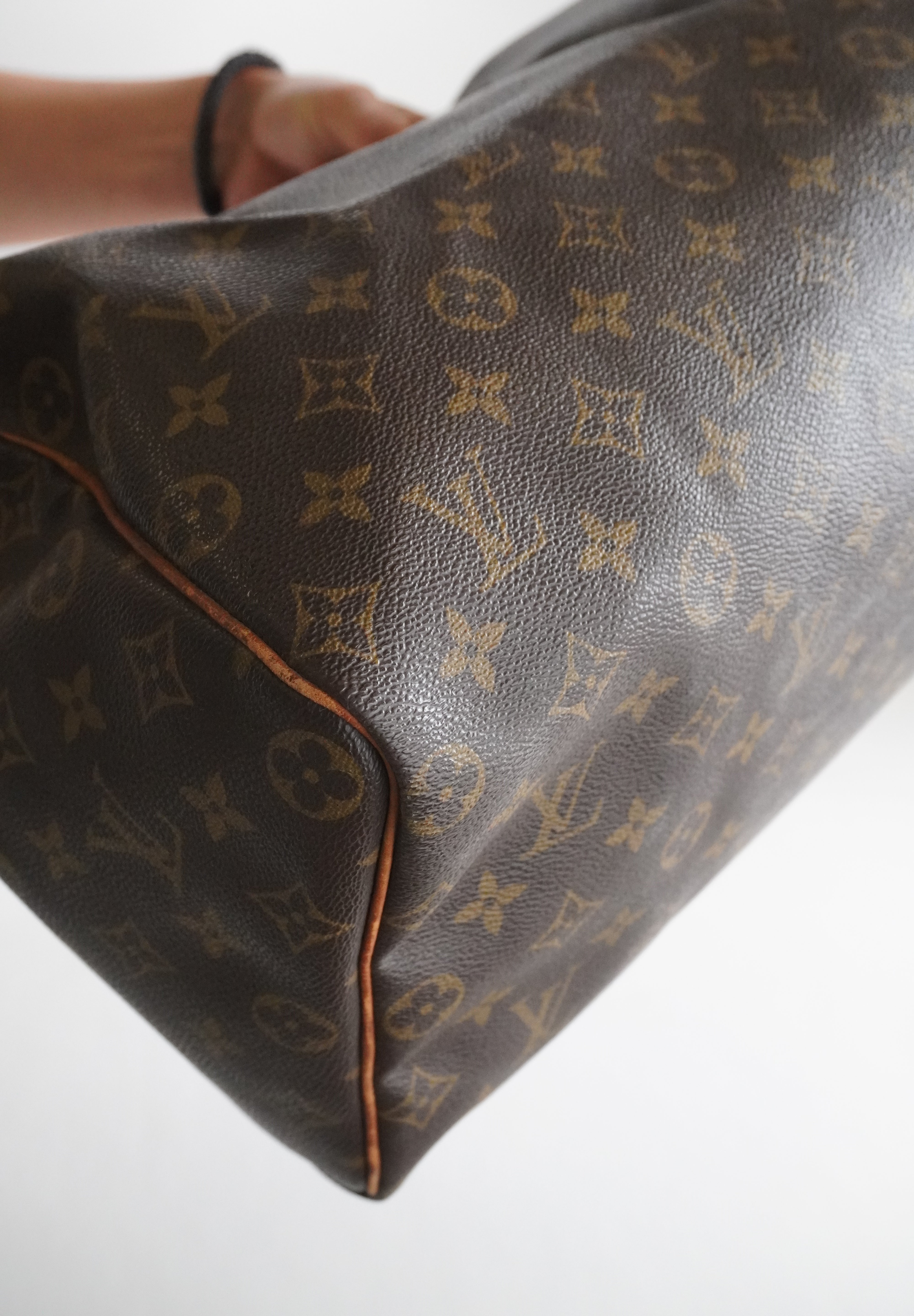 Louis Vuitton Speedy