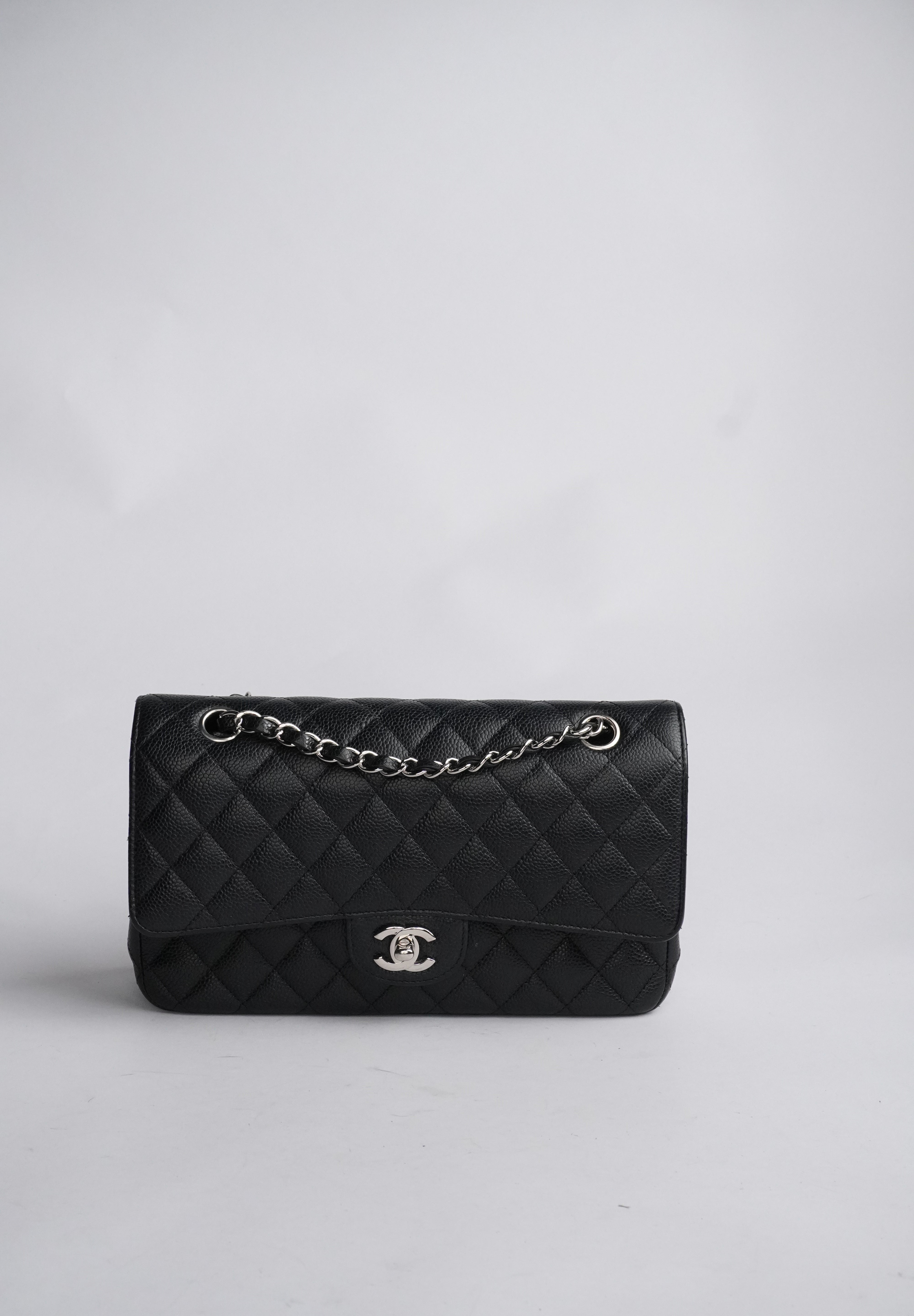 Chanel Classic Double Flapbag Caviar Medium SHW