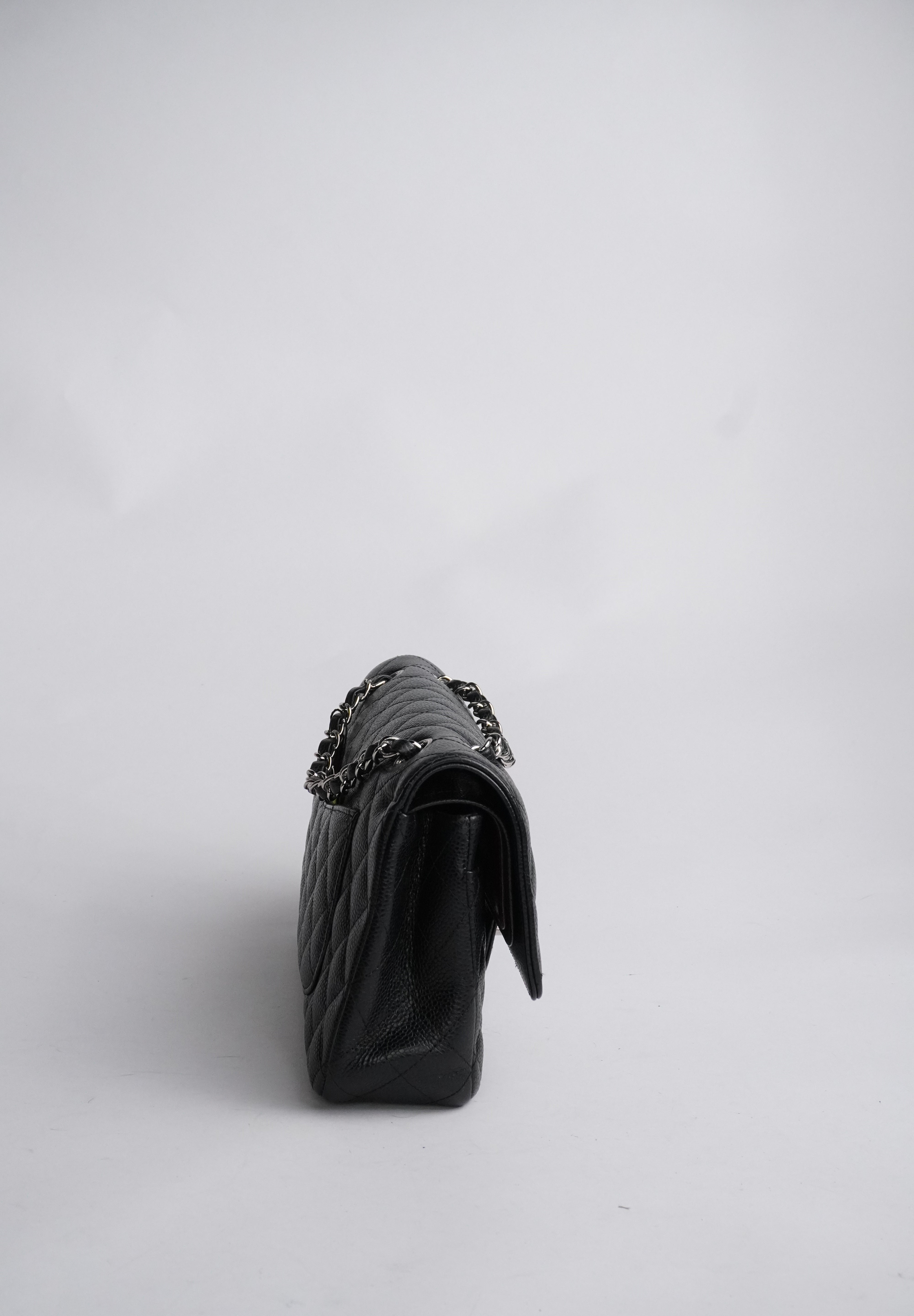 Chanel Classic Double Flapbag Caviar Medium SHW