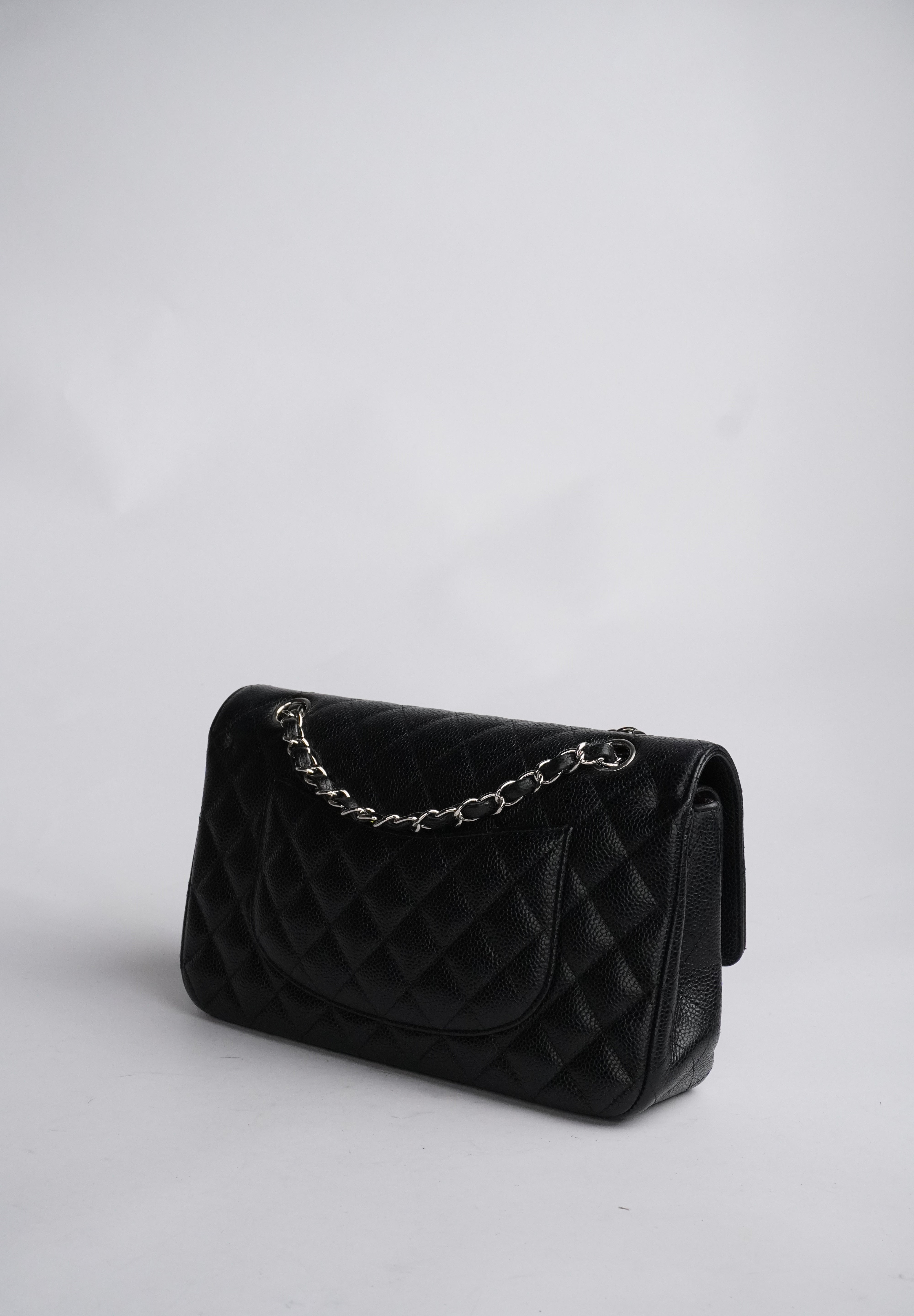 Chanel Classic Double Flapbag Caviar Medium SHW