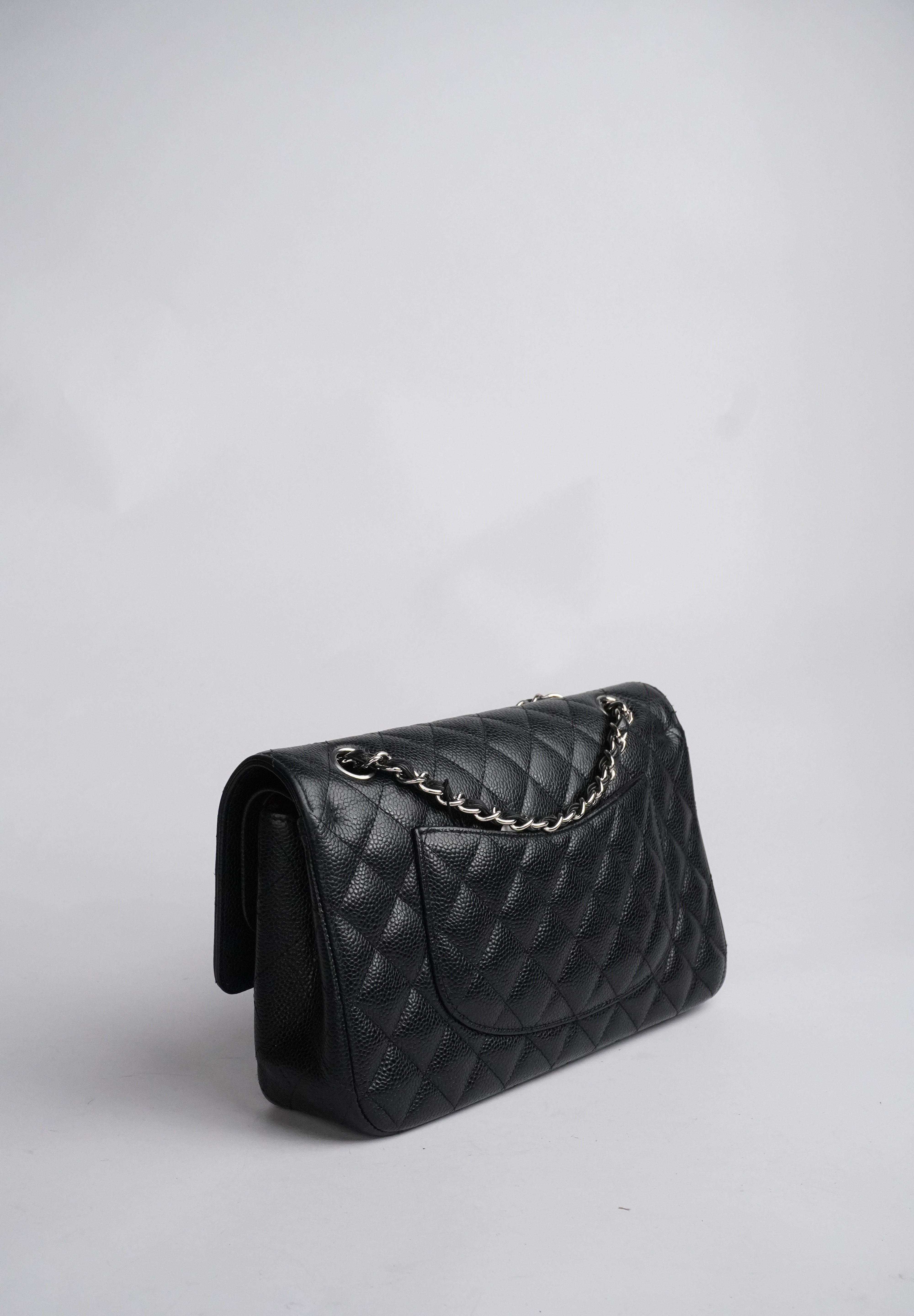 Chanel Classic Double Flapbag Caviar Medium SHW