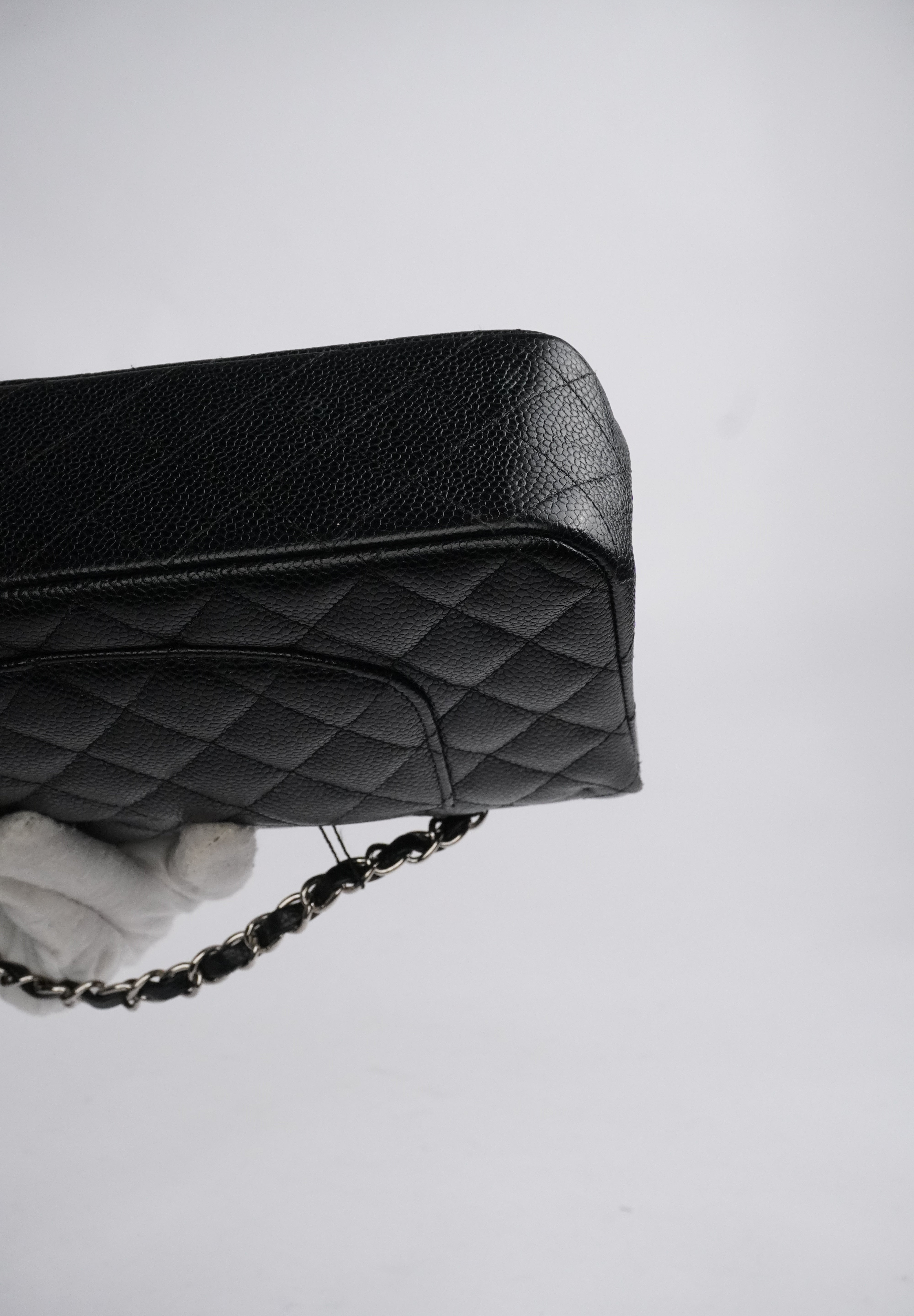 Chanel Classic Double Flapbag Caviar Medium SHW