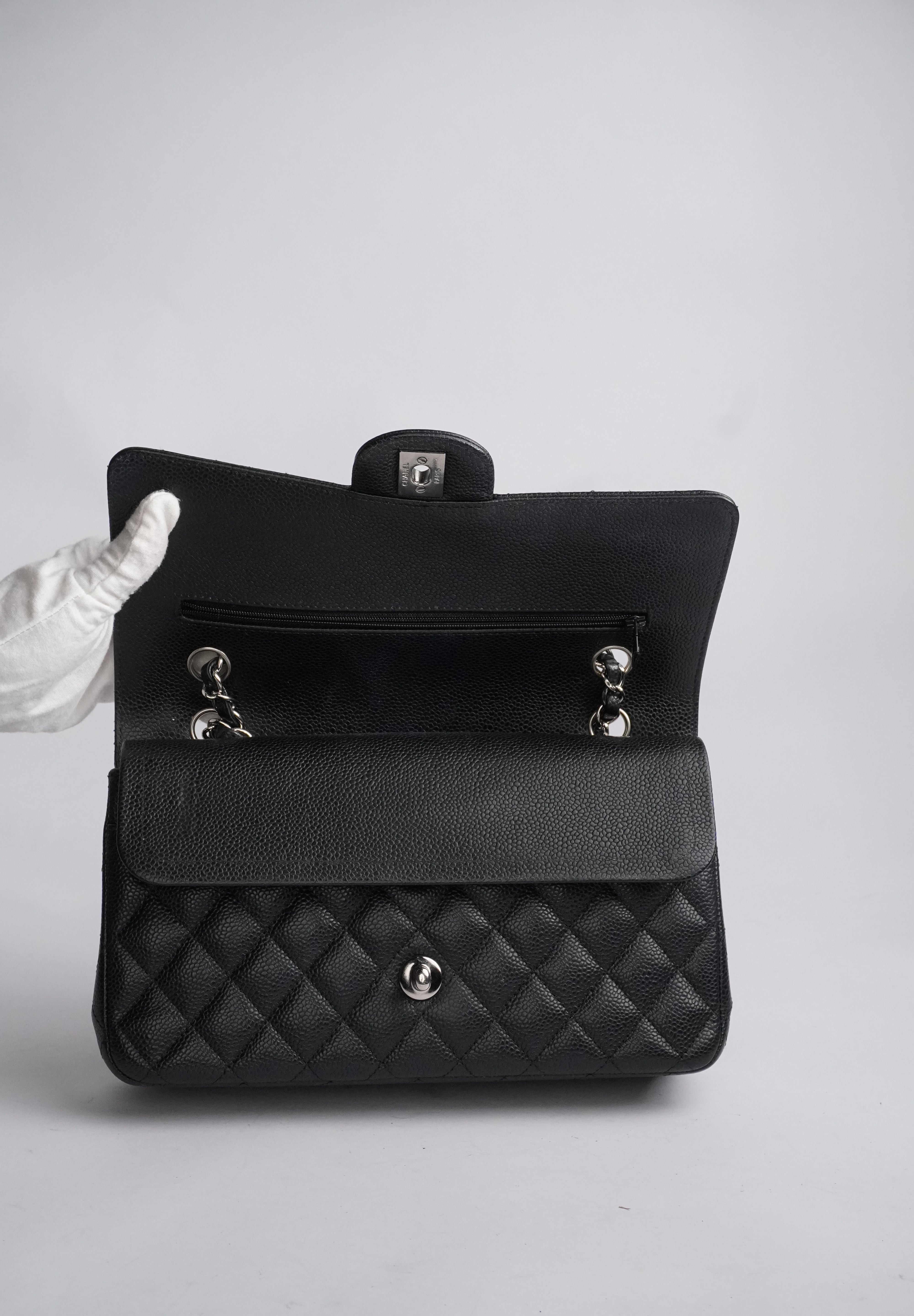 Chanel Classic Double Flapbag Caviar Medium SHW